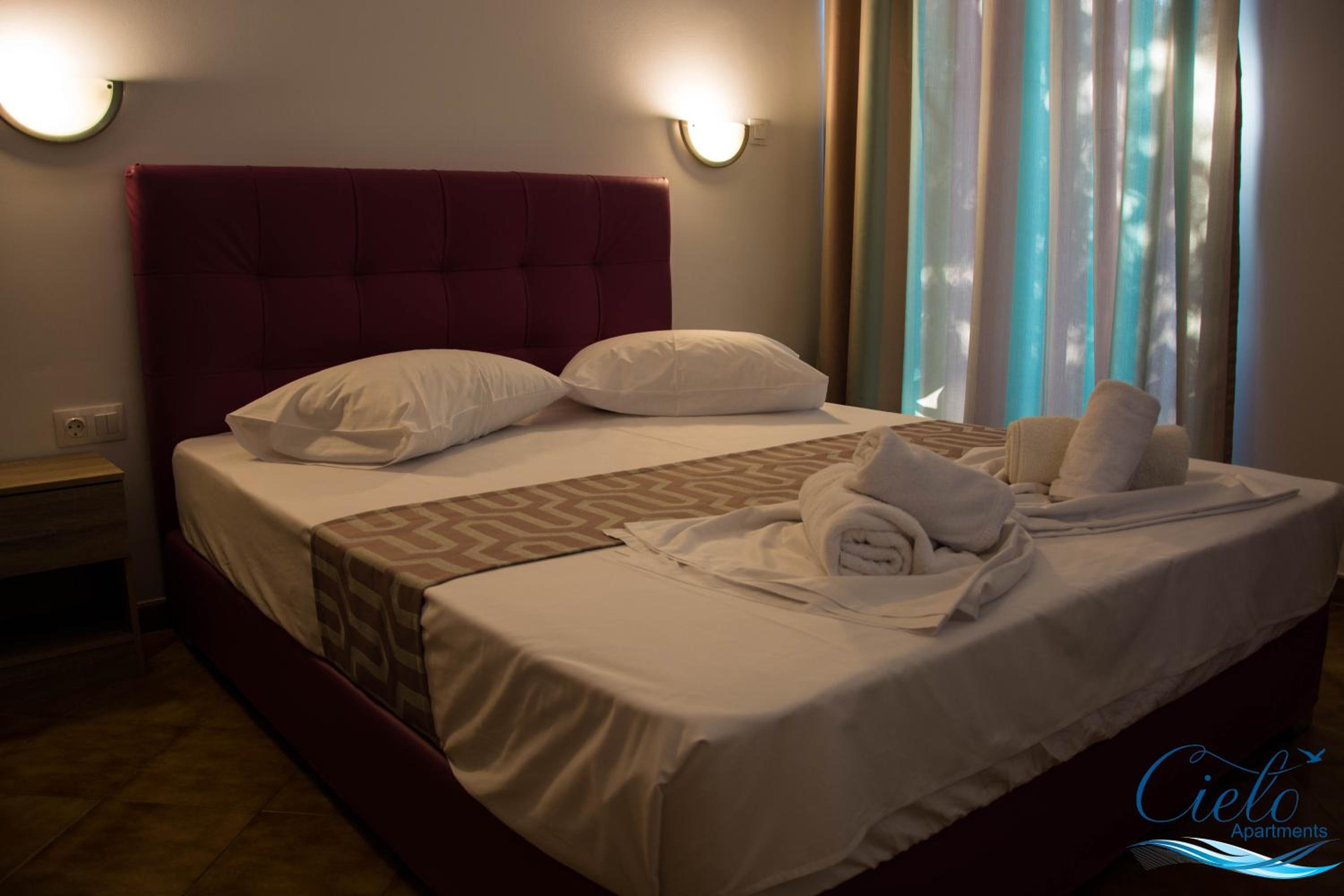 Standard Double or Twin Room with Balcony - Photo 3