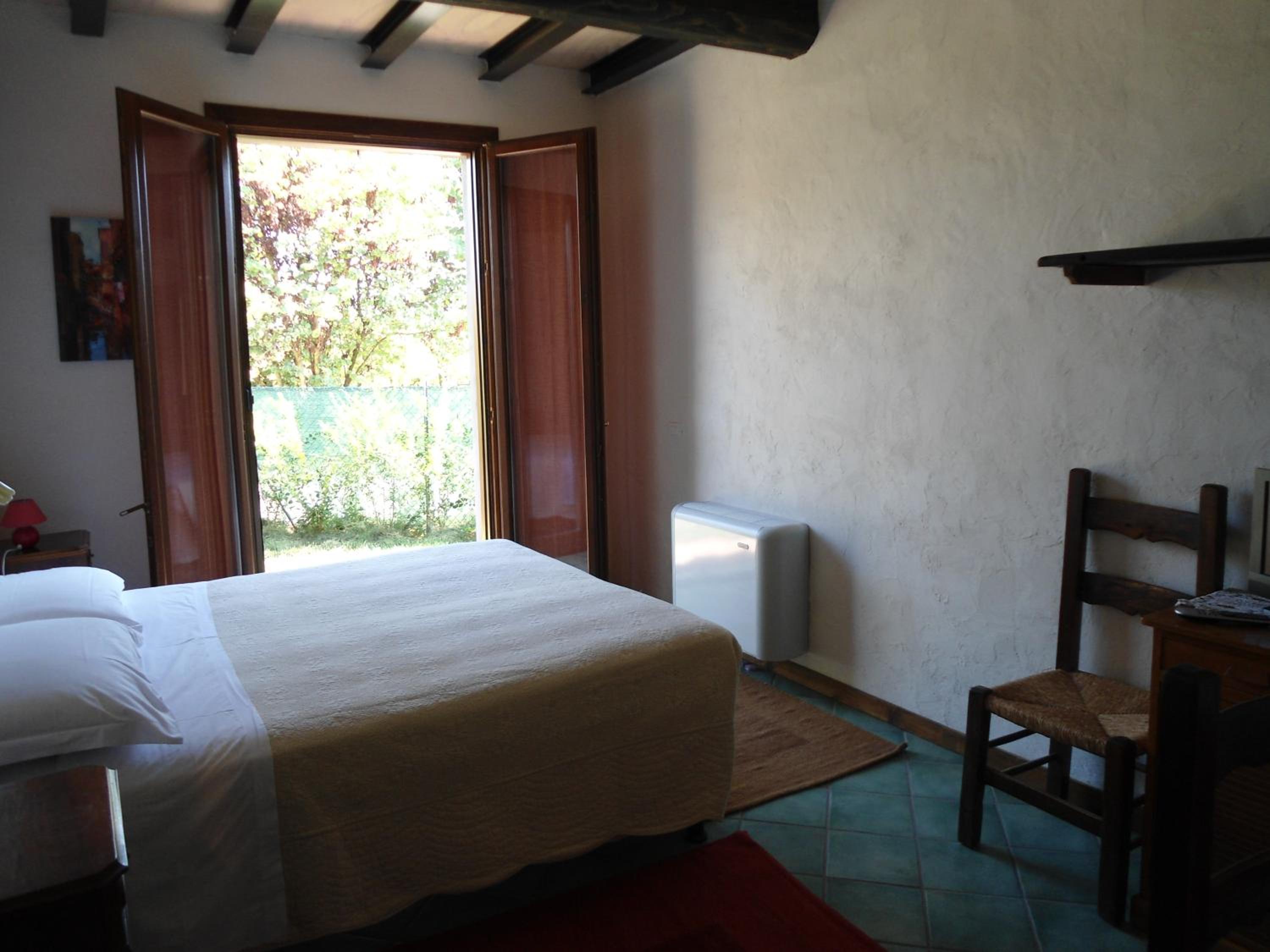 Double Room - Disability Access - Photo 1