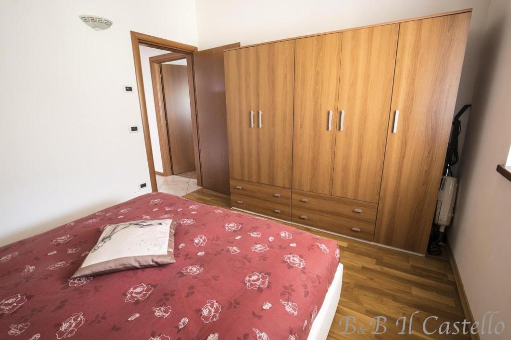 Deluxe Room with Shared Bathroom photo 2