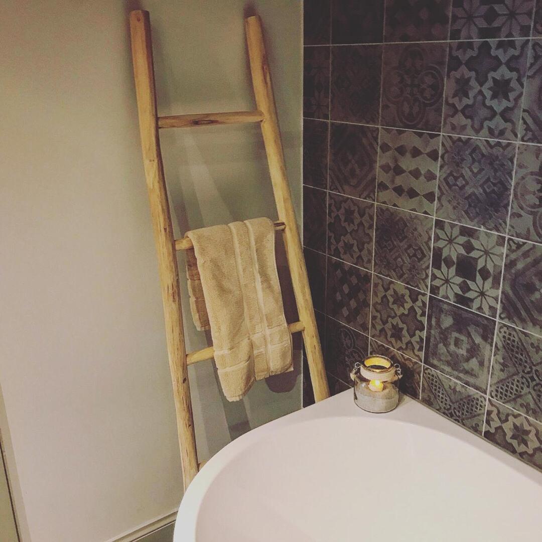 King Room with Roll-In Shower - Disability Access photo 3