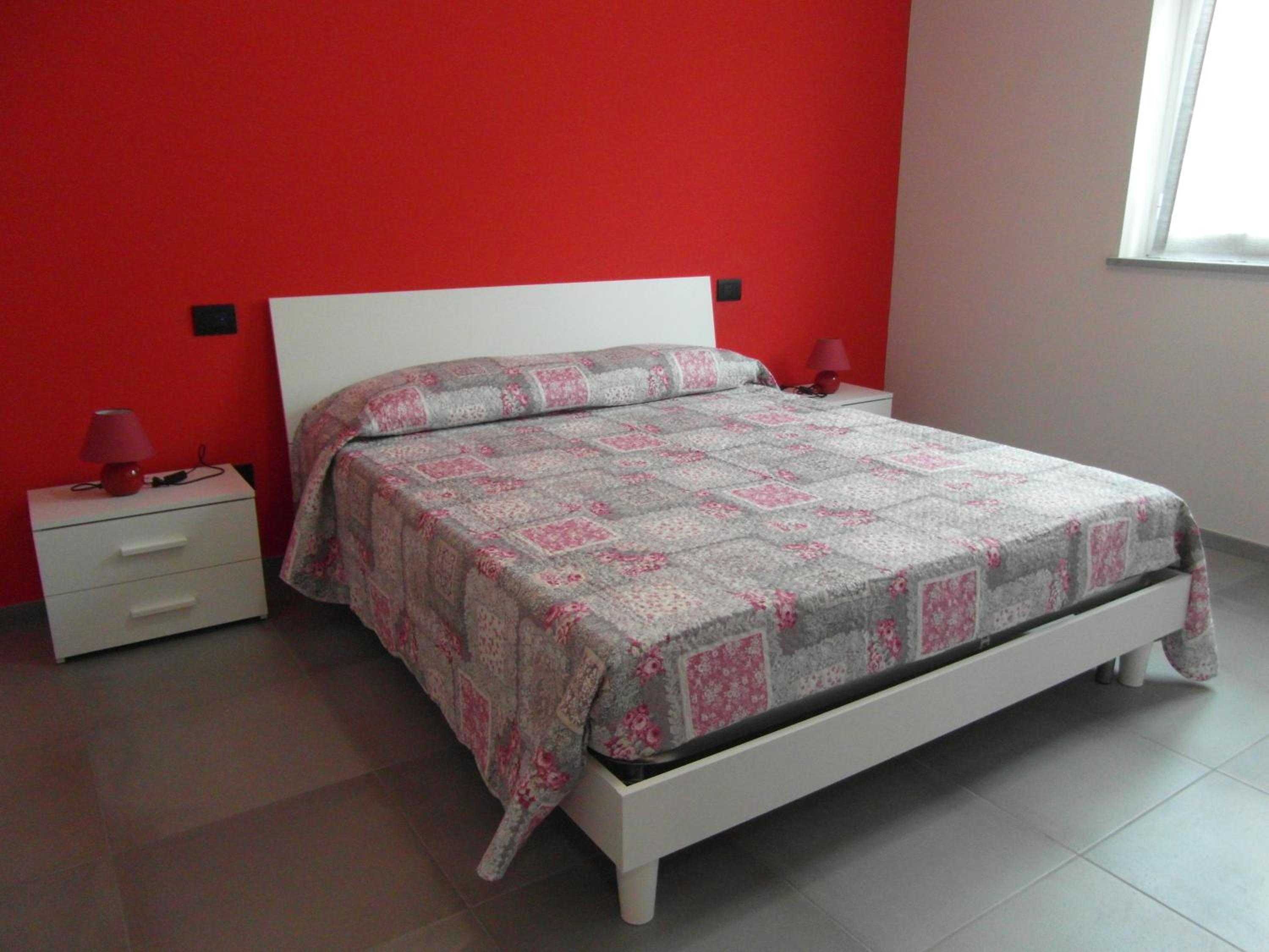 Apartment photo 2