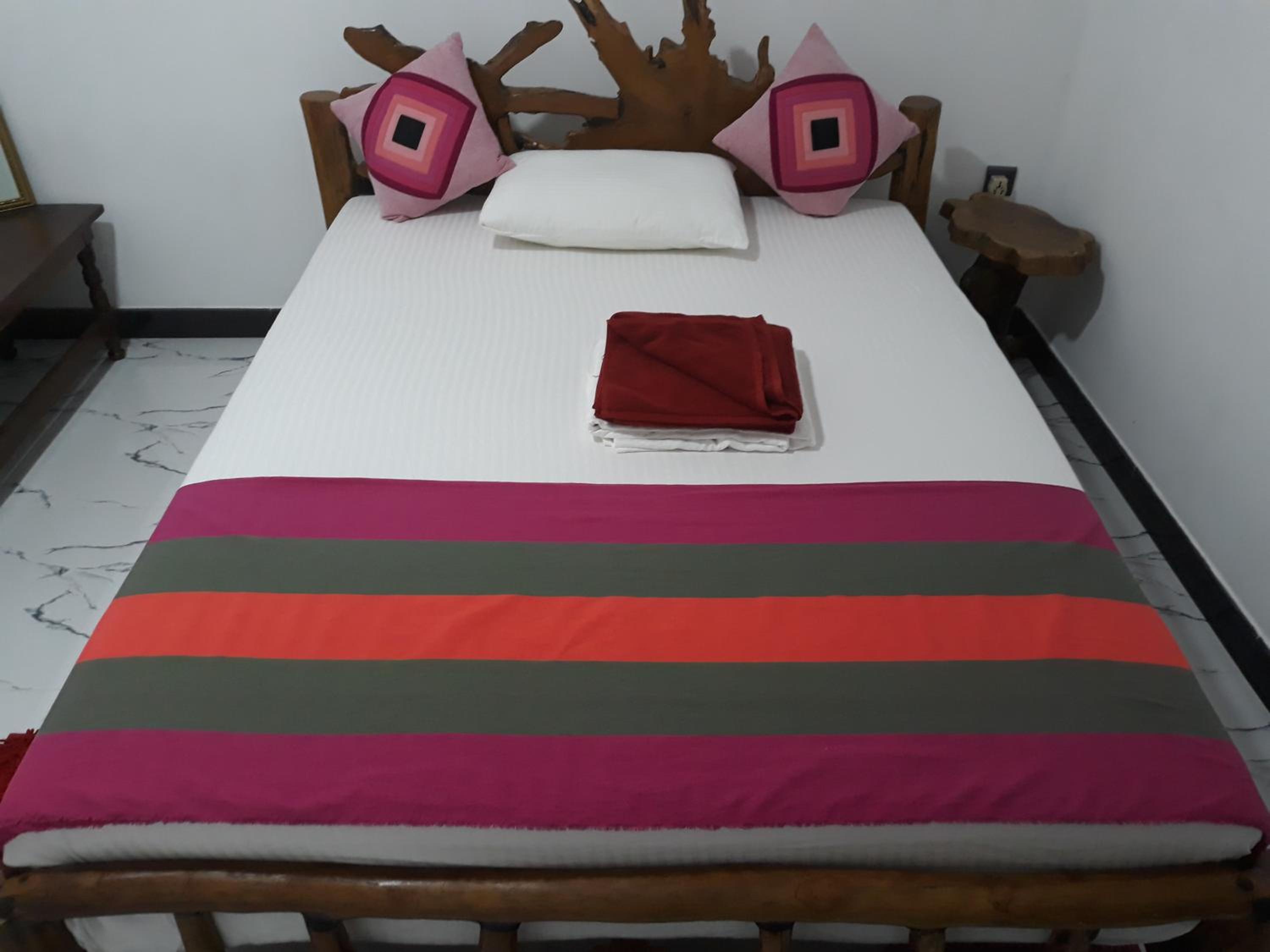 Large Single Room photo 1