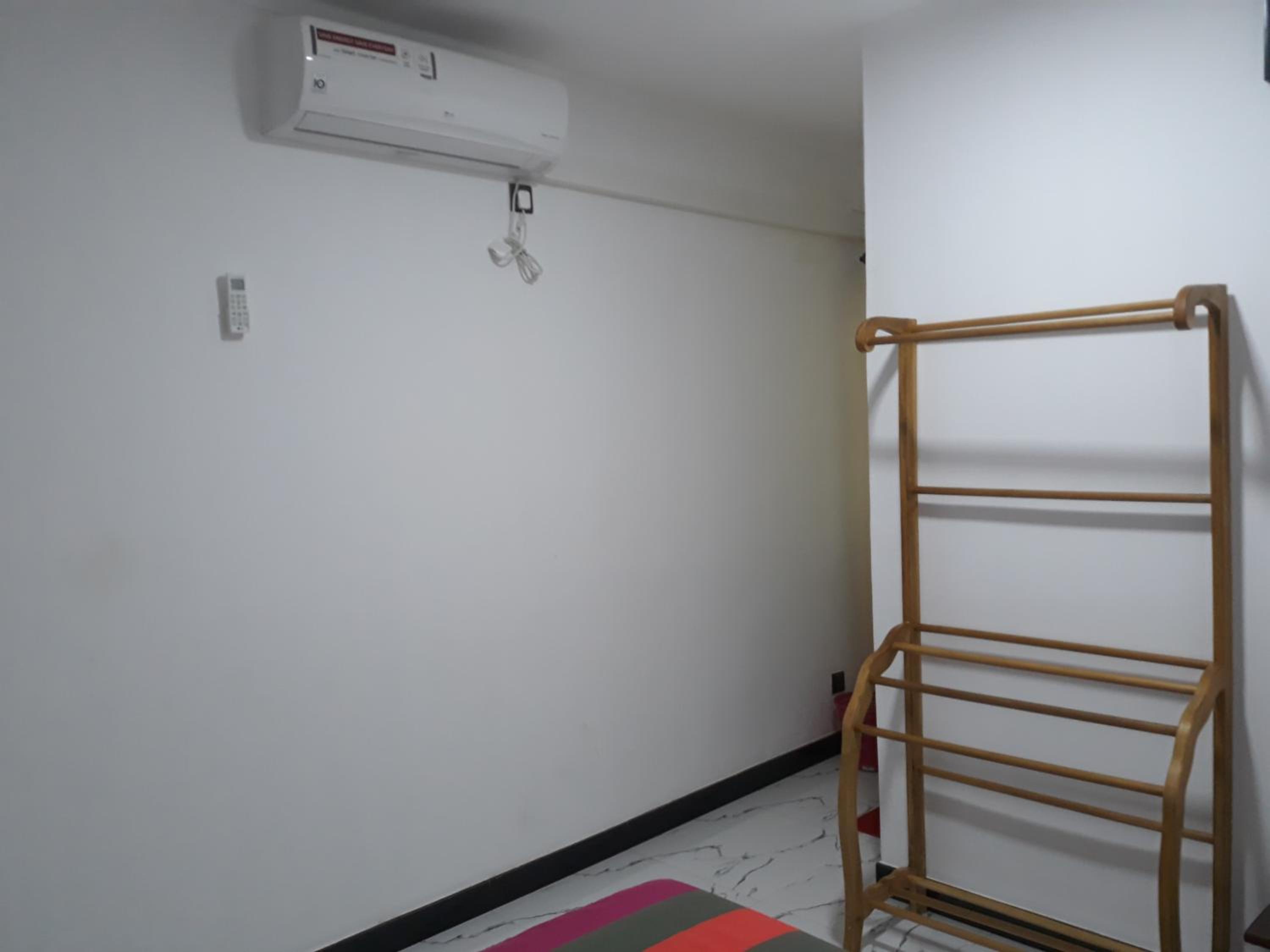 Large Single Room photo 3
