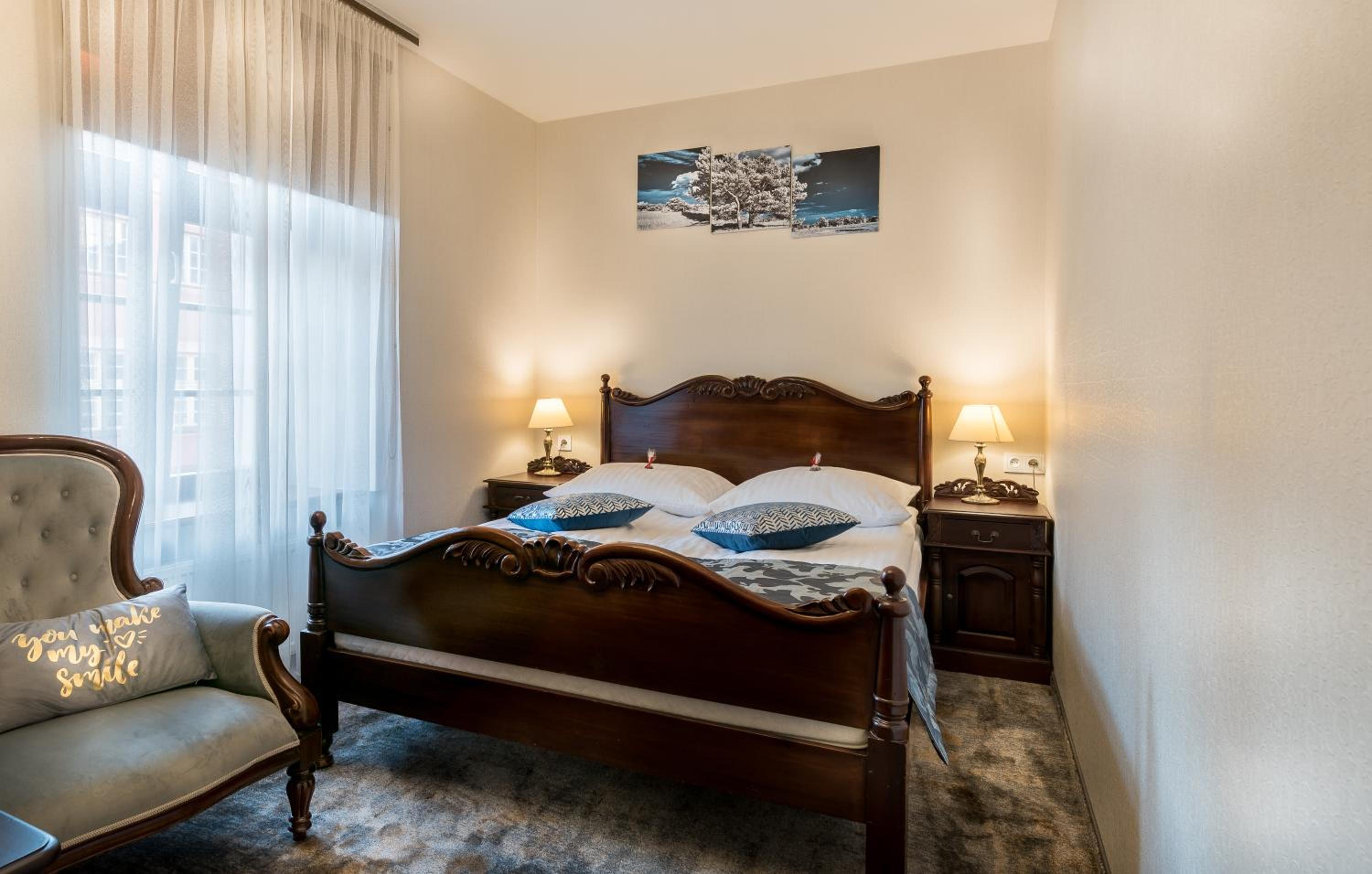 Double Room - Photo 8
