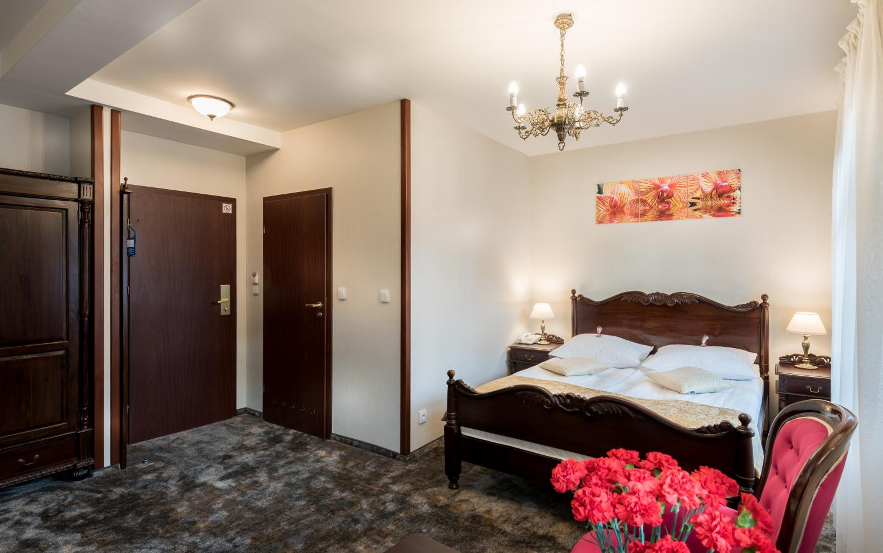 Double Room - Photo 15
