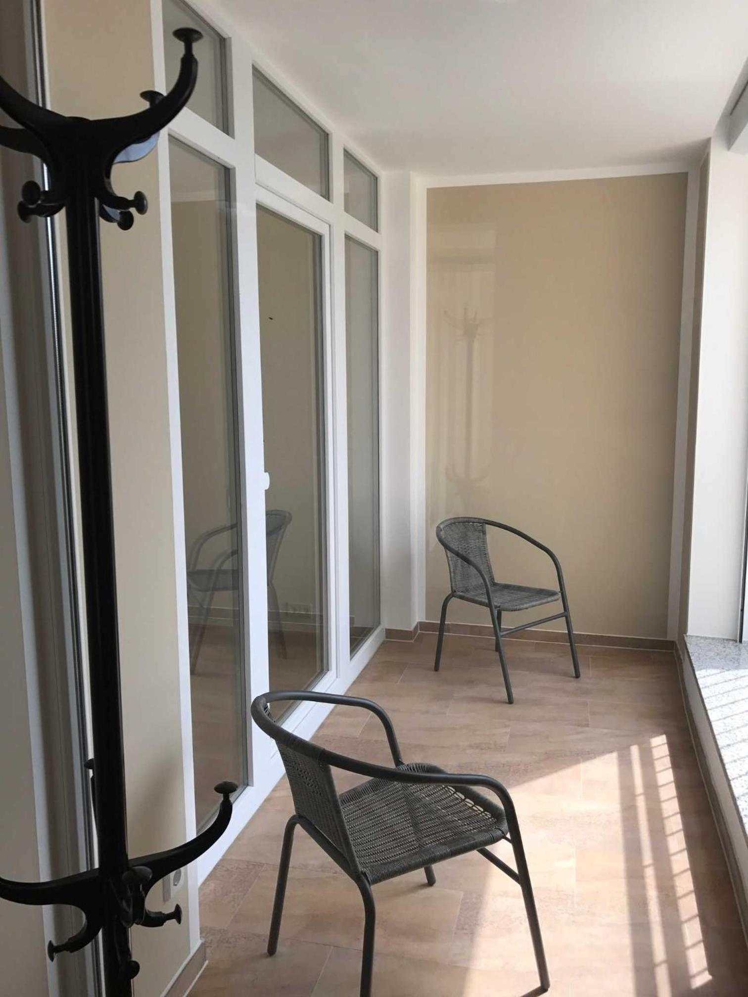 Two-Bedroom Apartment with Balcony photo 2