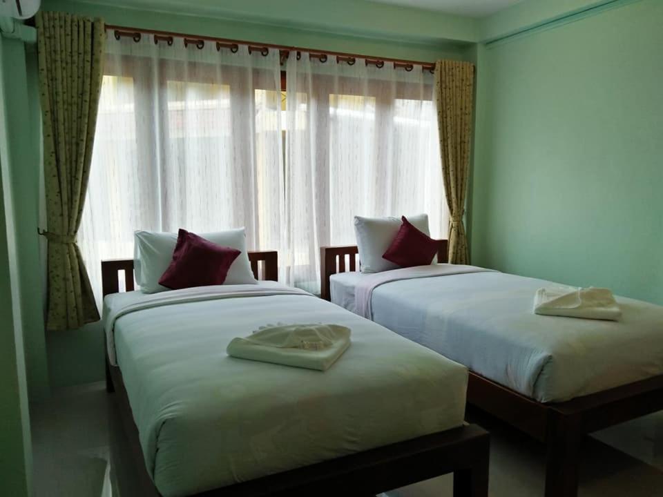 Deluxe Twin Room - Photo 8