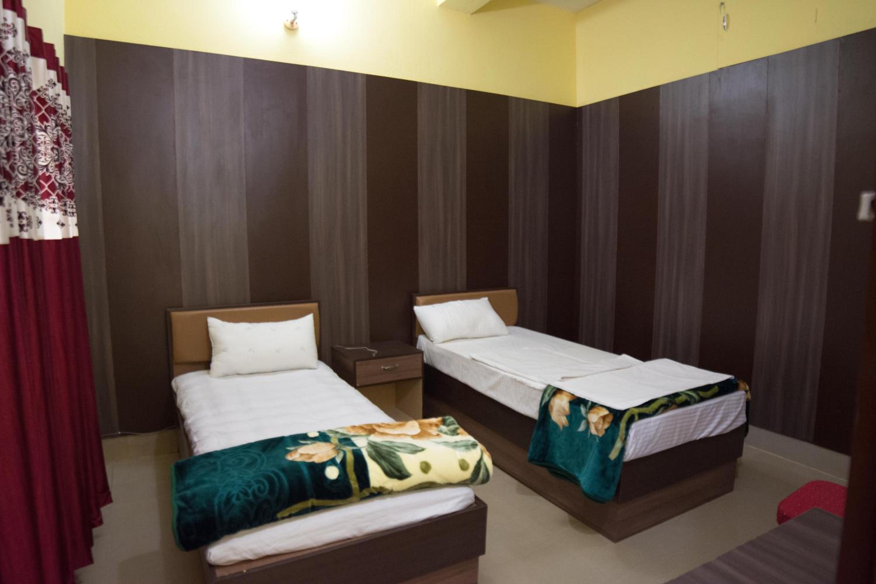 Double Room with Shared Bathroom photo 1