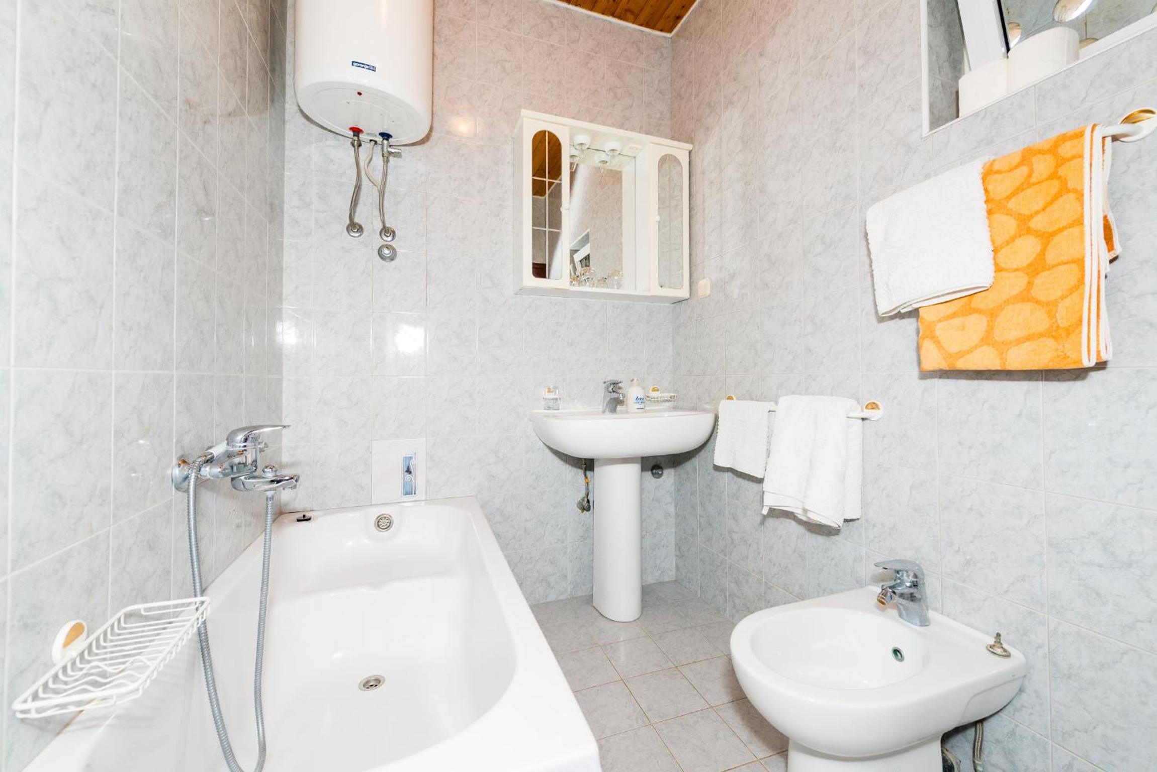 Standard Double Room with Terrace and Partial Sea View photo 2