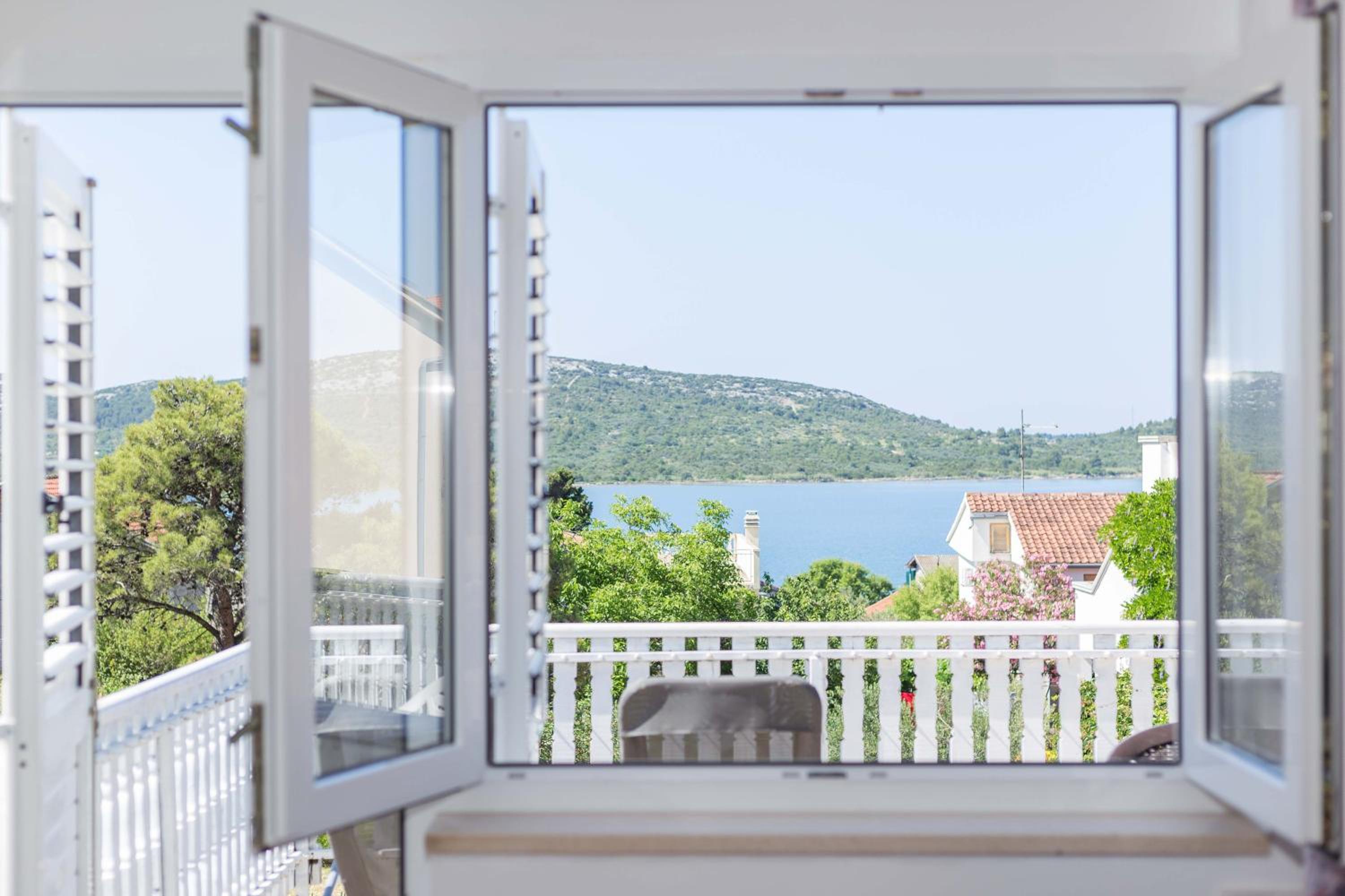 Apartment with Sea View - Photo 23
