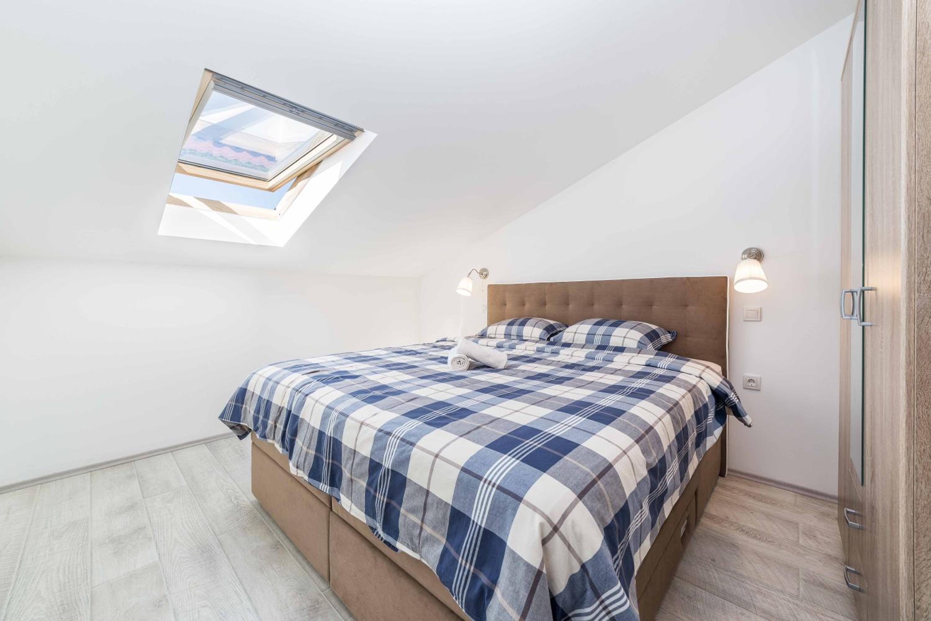Apartment with Sea View - Photo 92