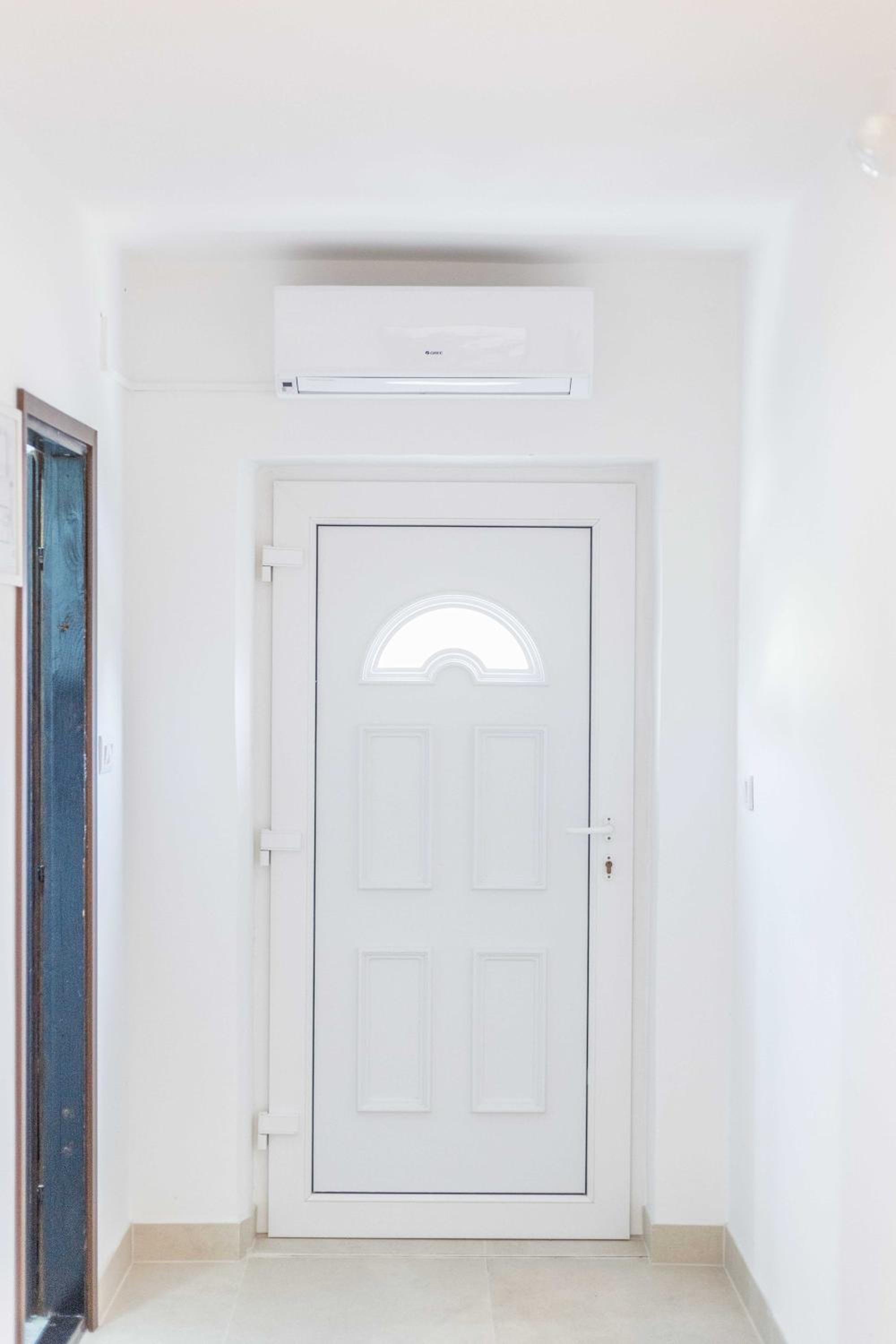 Apartment with Sea View - Photo 53