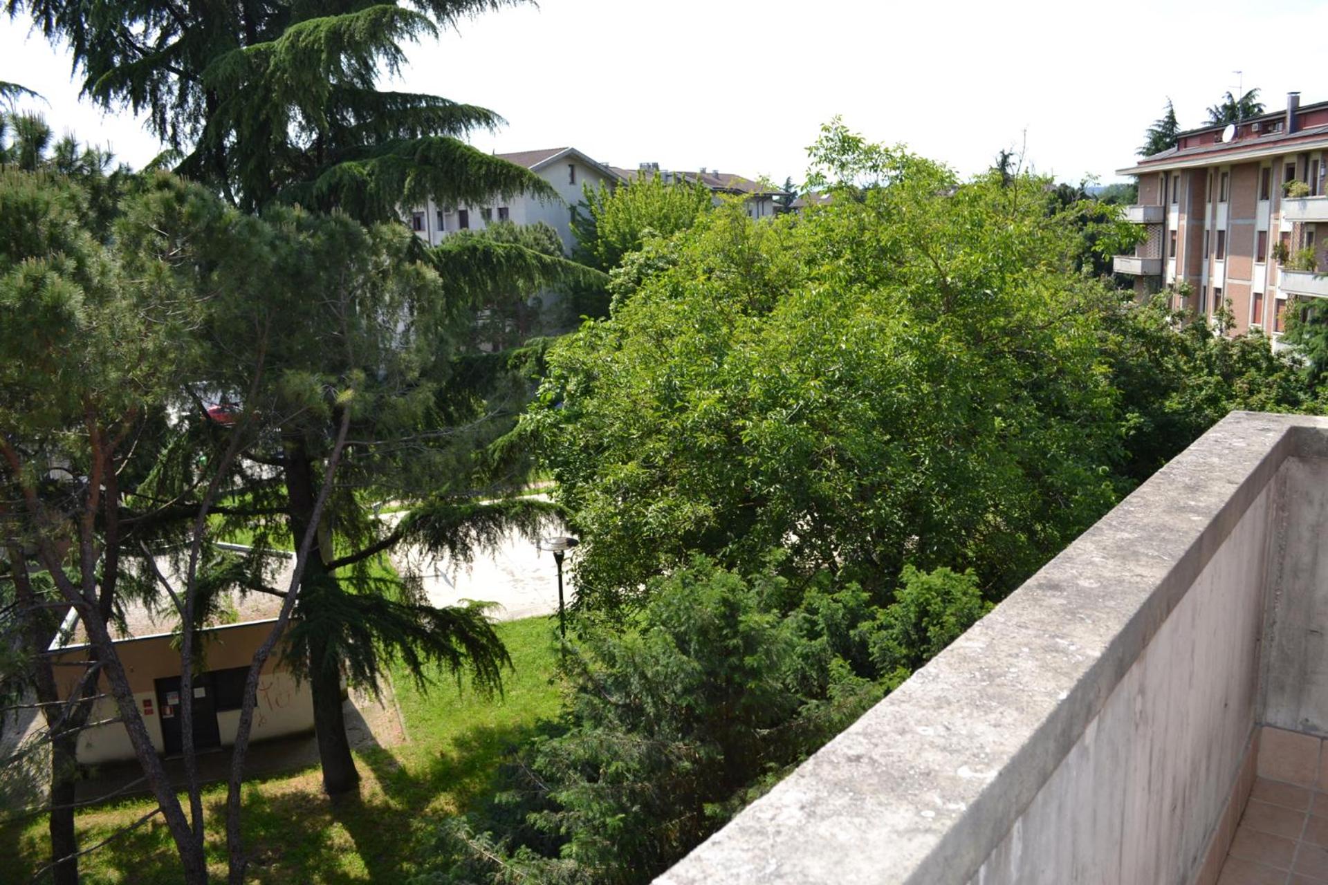 Double or Twin Room with Balcony - Photo 3