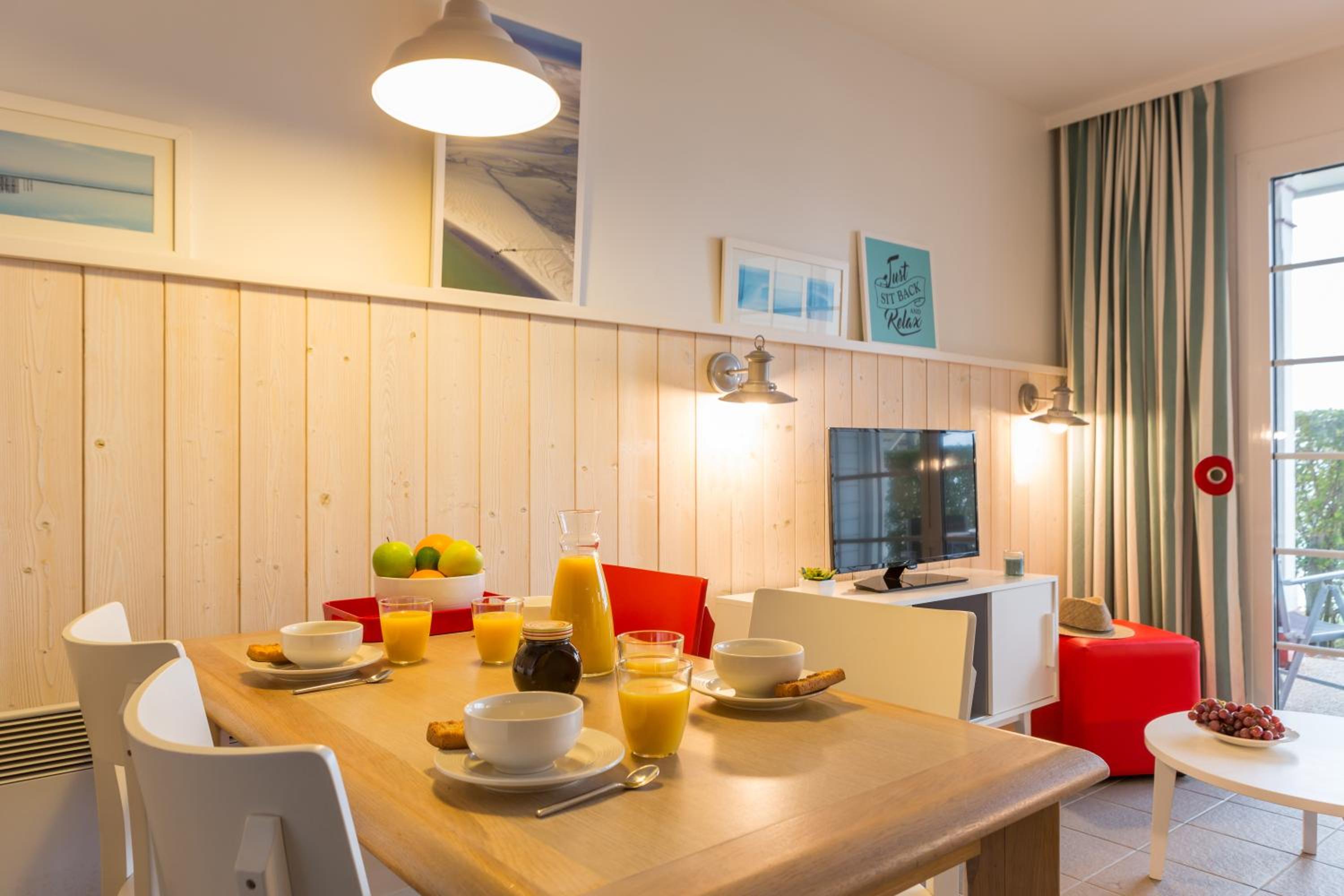 One-Bedroom Apartment (4 people) - Sea View photo 3