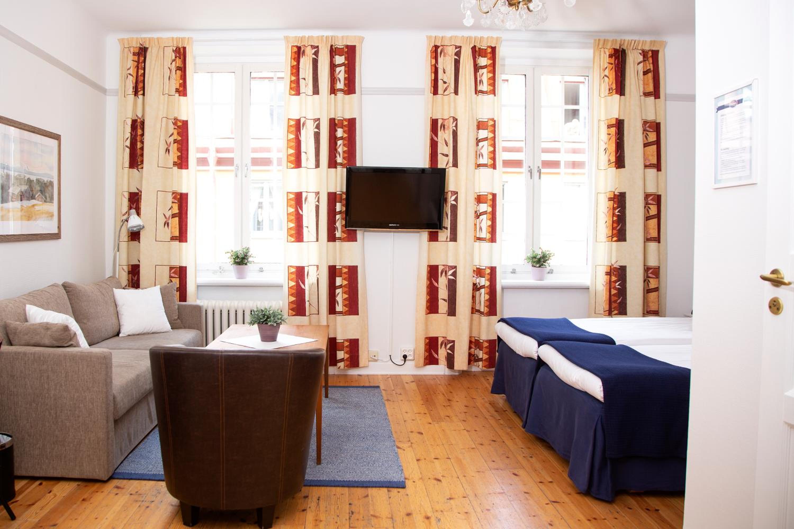 Double or Twin Room photo 2