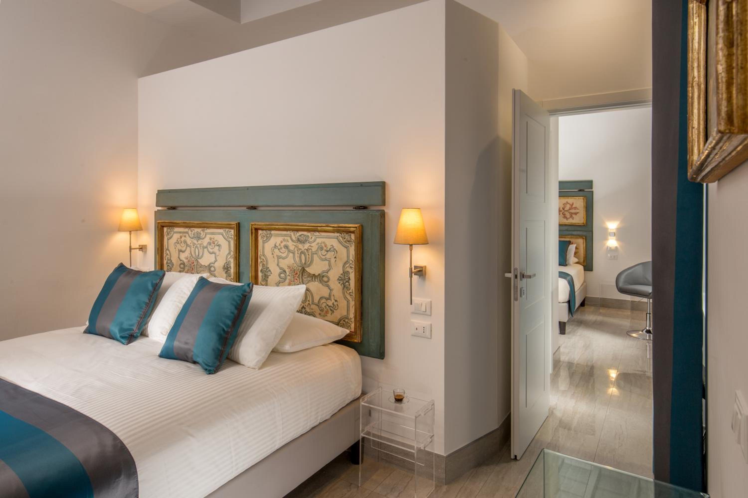 Deluxe Double or Twin Room photo 3
