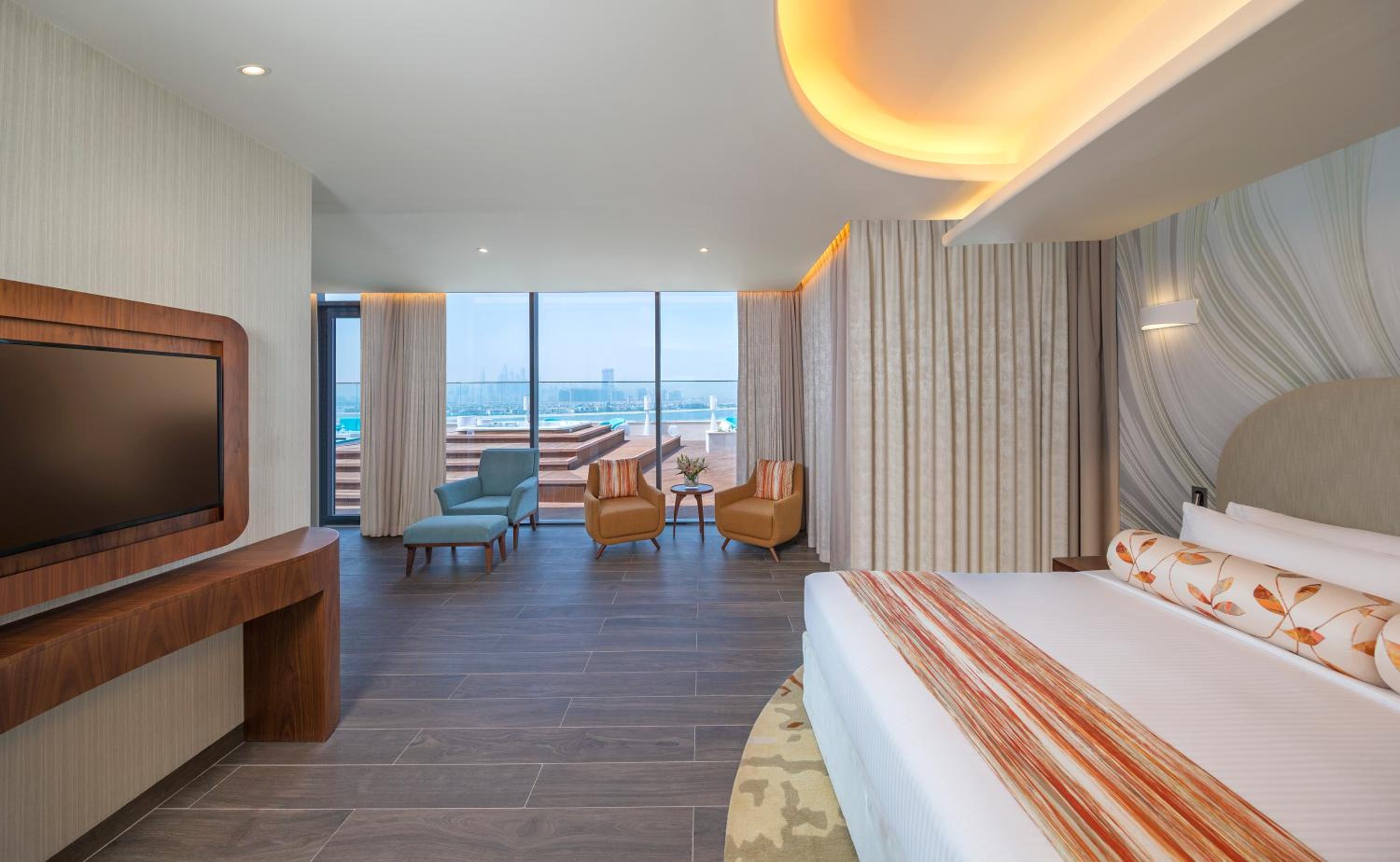 Penthouse King Suite with Rooftop Terrace and Palm Sea View - Club Lounge/Beach Access