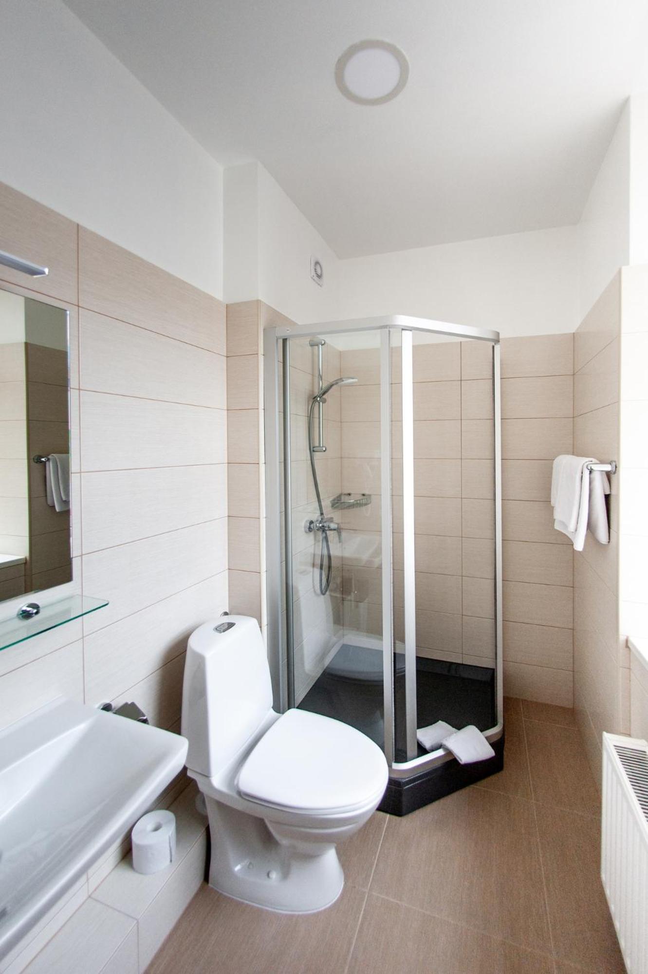 Business Double or Twin Room - Photo 7