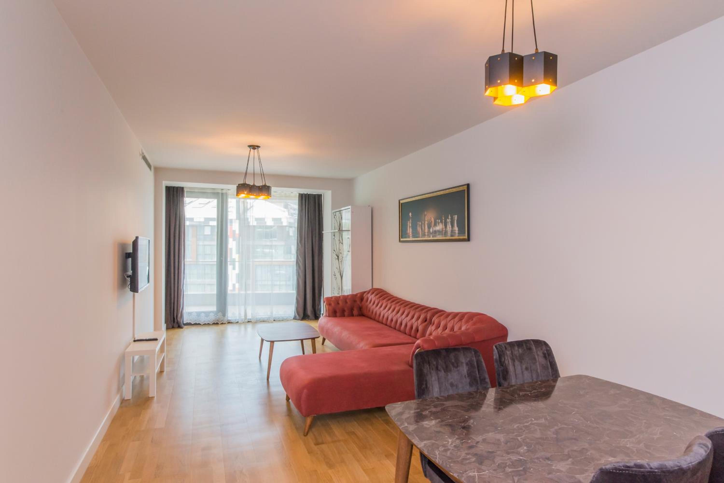 Deluxe One-Bedroom Family Apartment photo 1