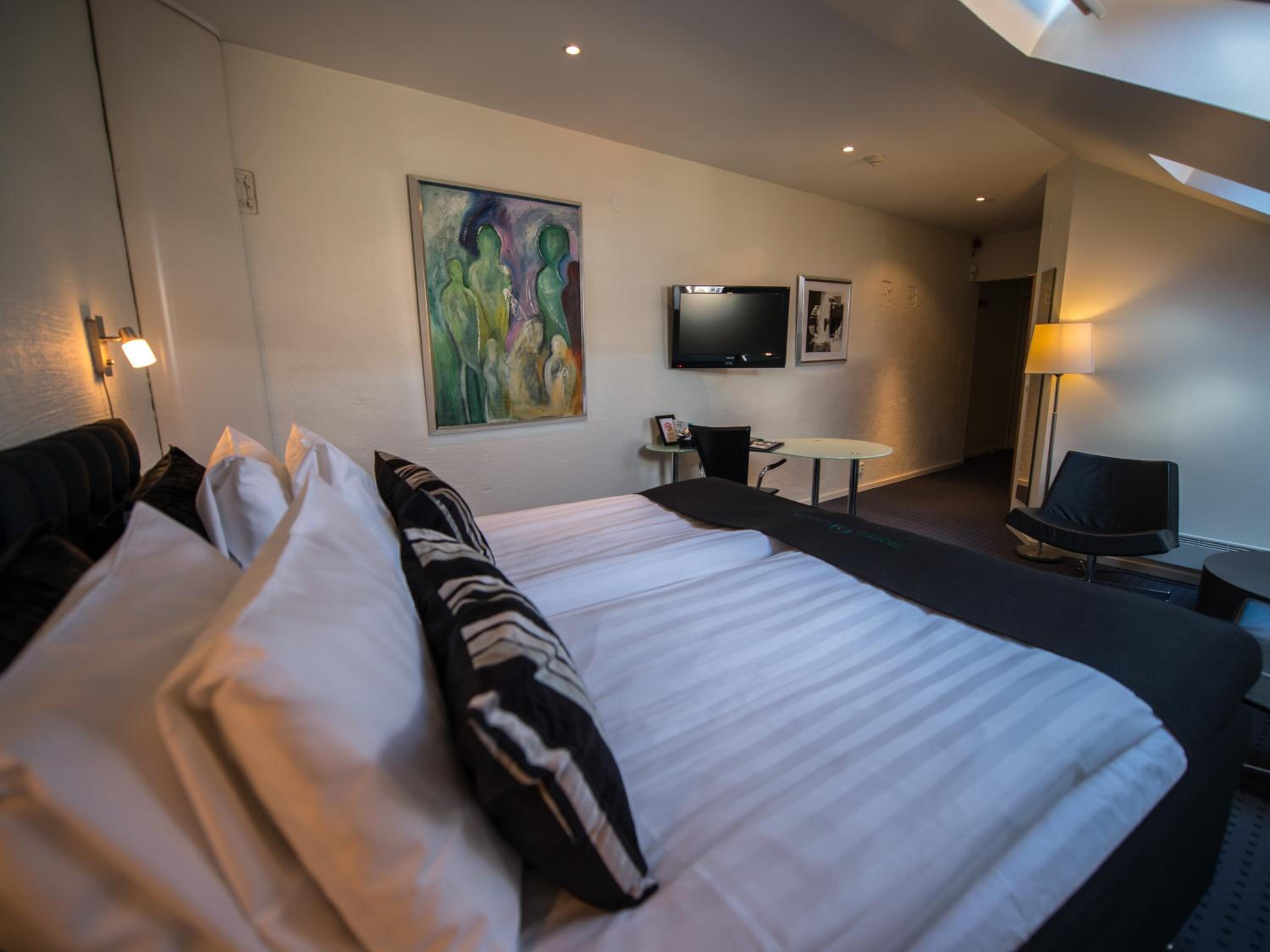 Deluxe Double Room - Photo 1