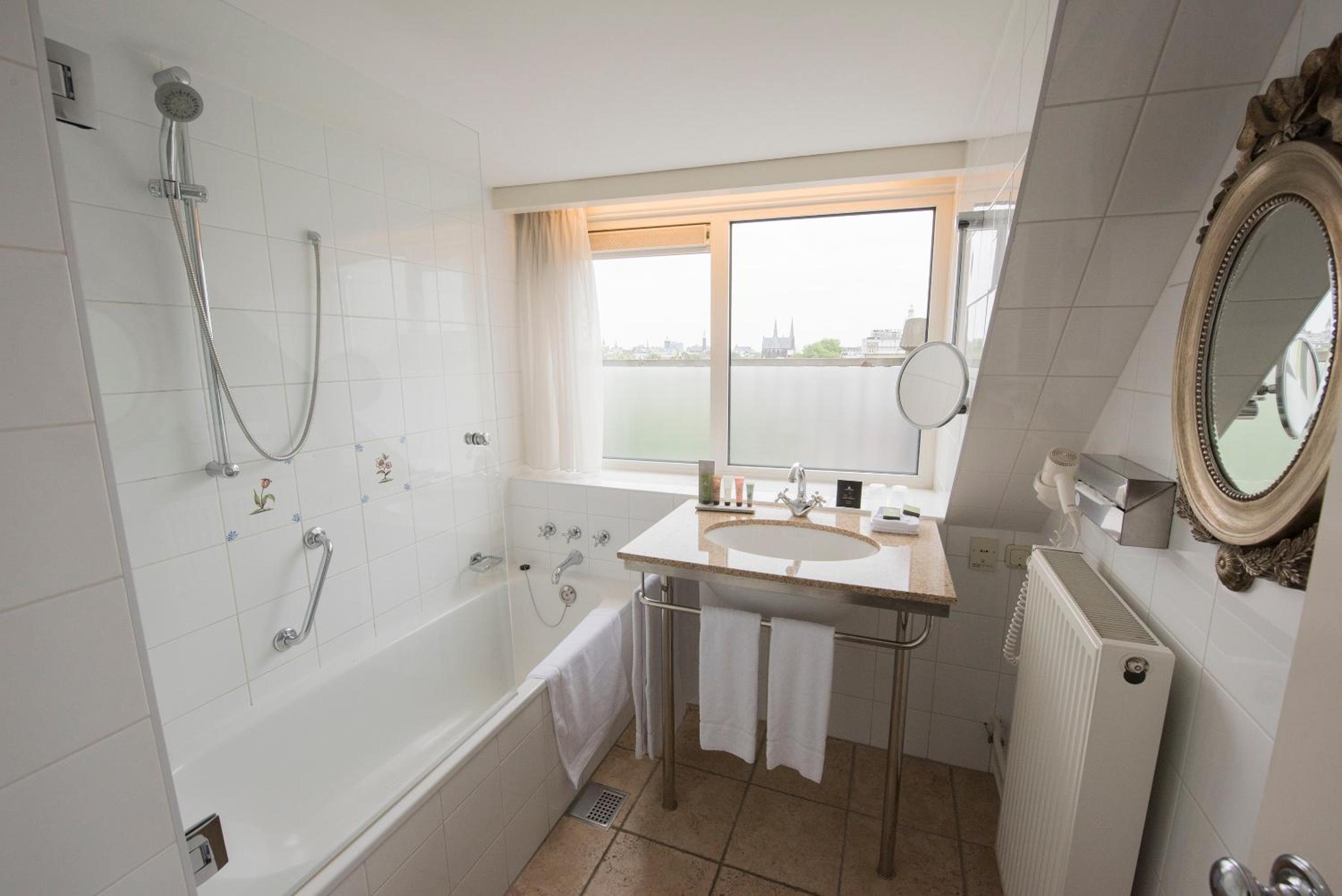 Superior Balcony Room