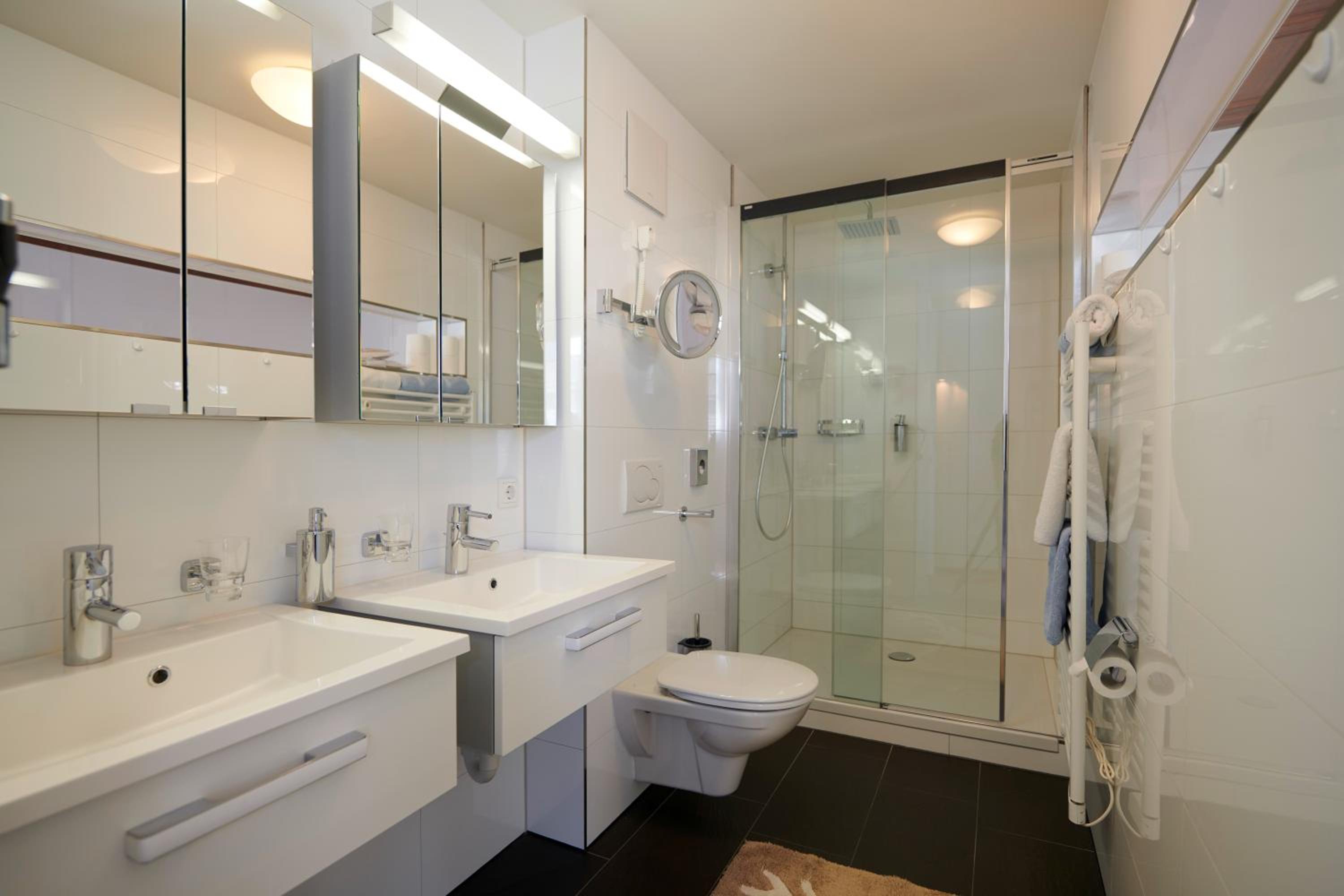 Suite - Photo 4