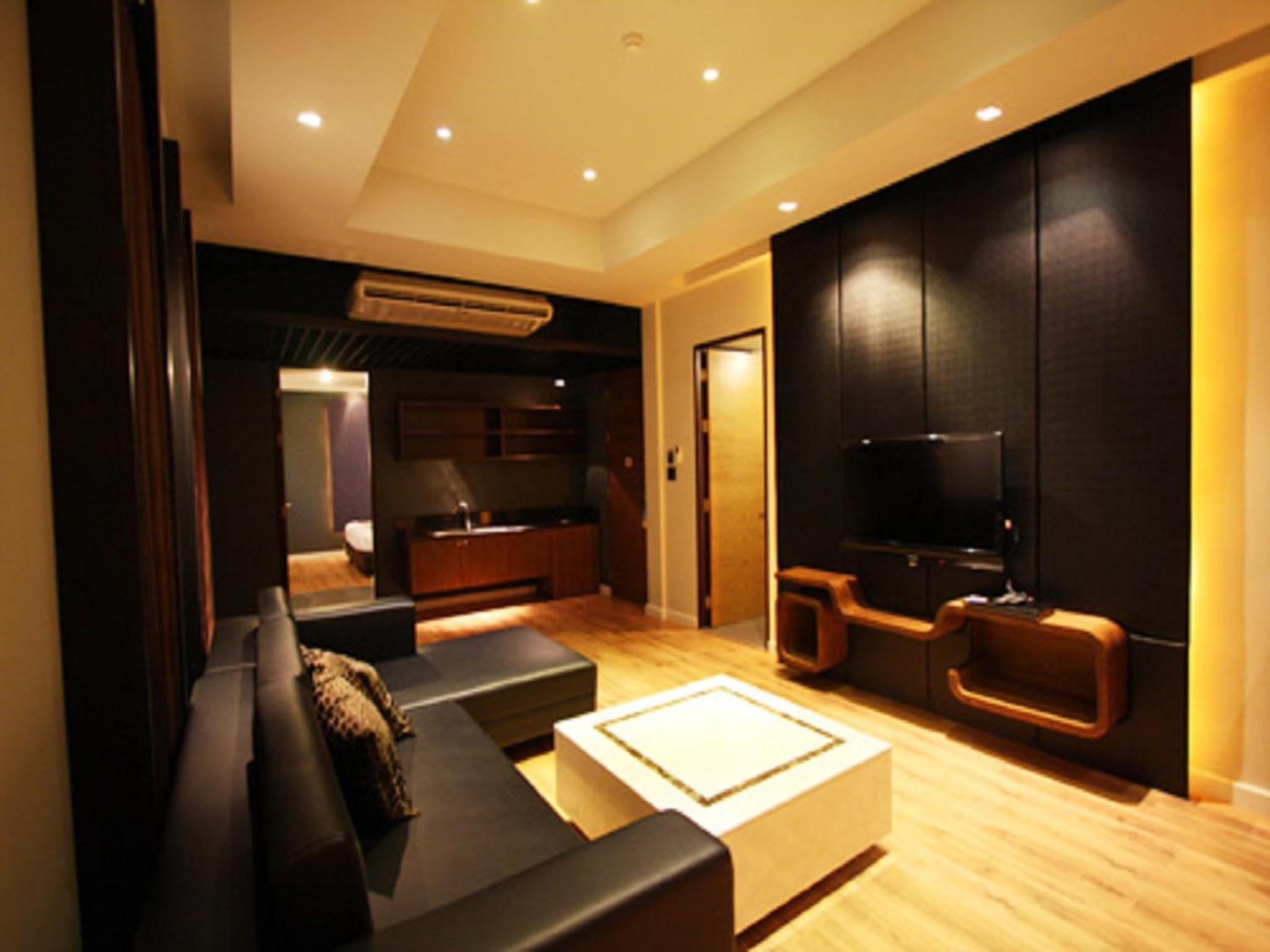 Two-Bedroom Suite photo 2