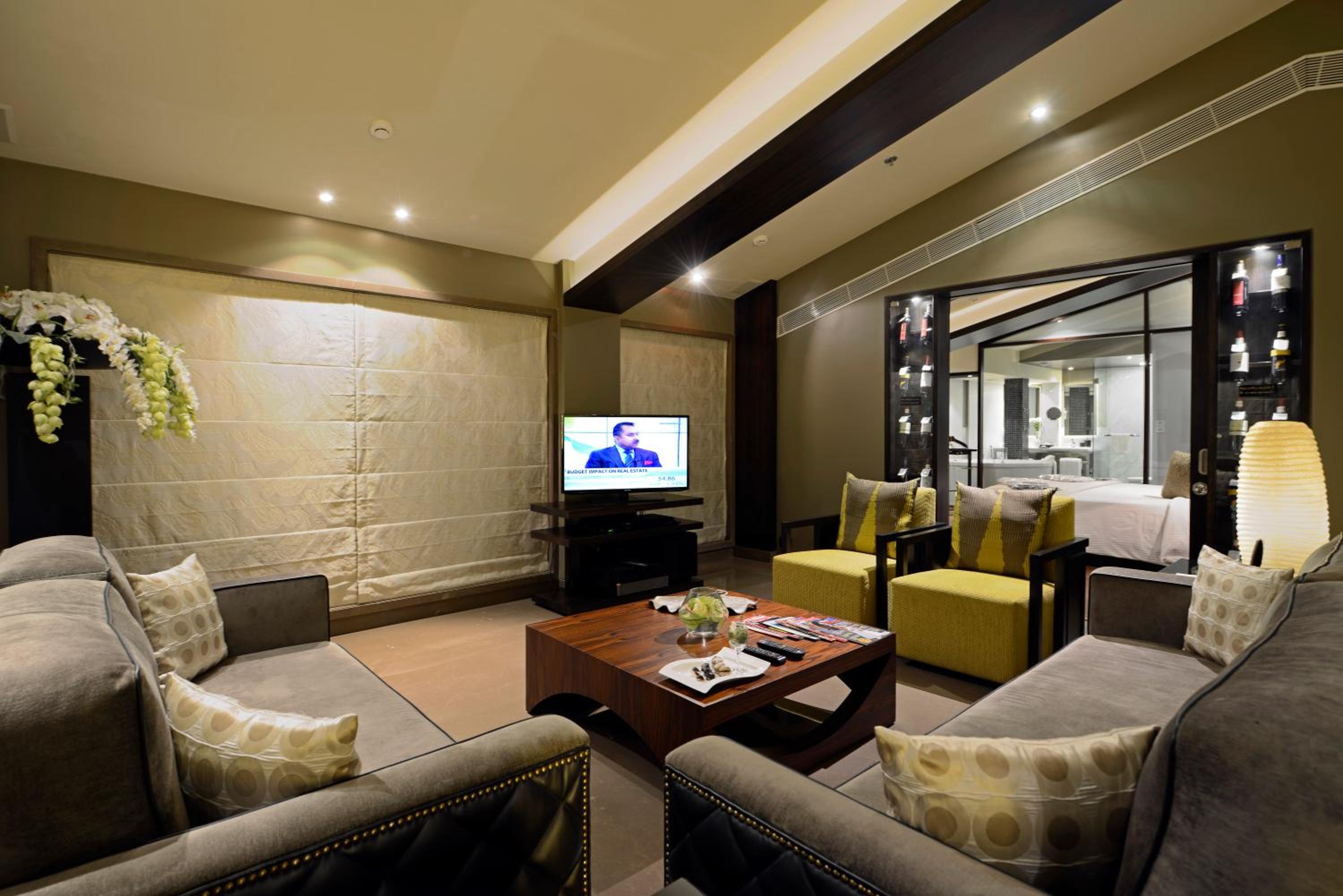 Presidential Suite with 15% discount on food and beverages