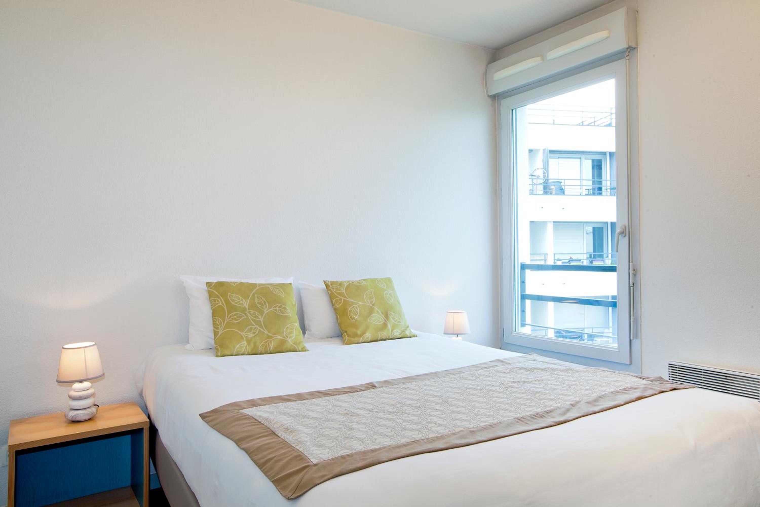 One-Bedroom Apartment - Photo 9