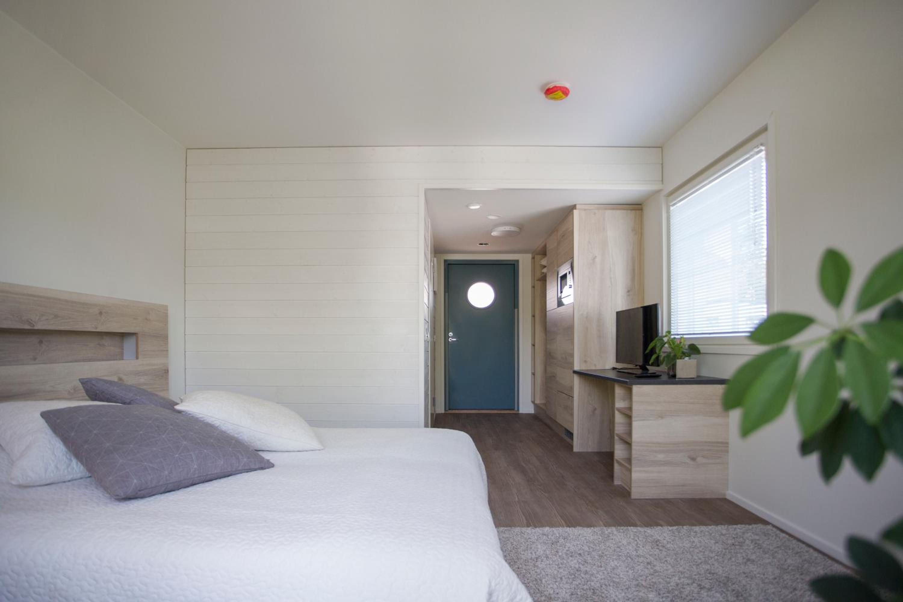 Standard Twin Room - Photo 4