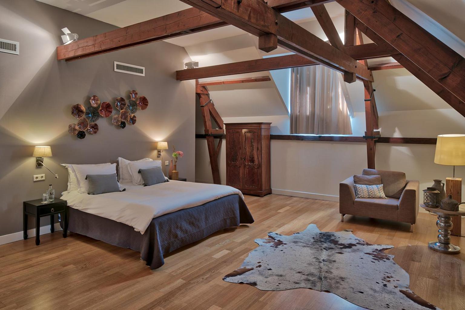 Superior Suite - Photo 3