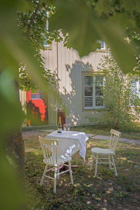 Apartment with Garden View - Photo 3
