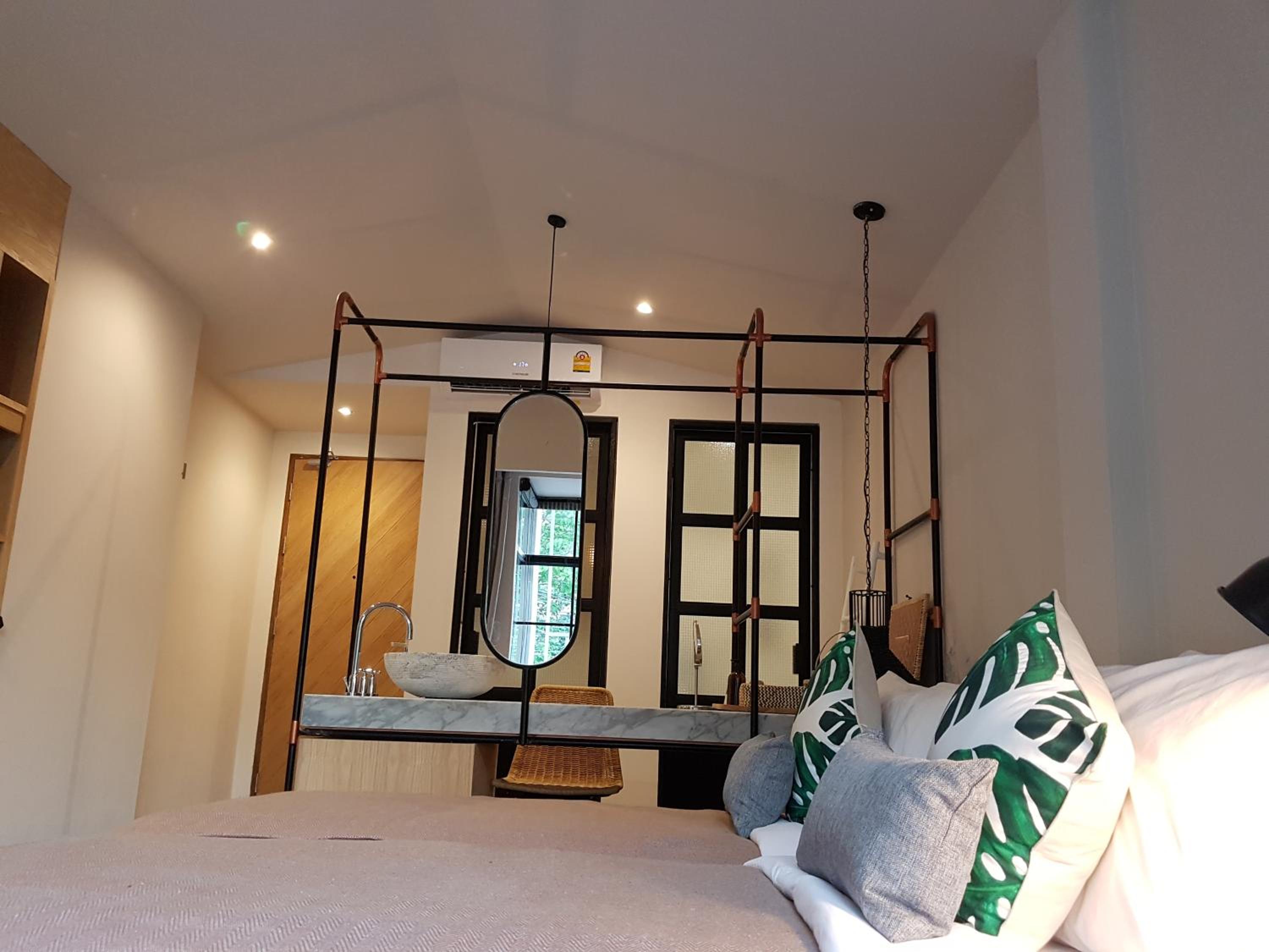 Twin Room with Balcony - Photo 3
