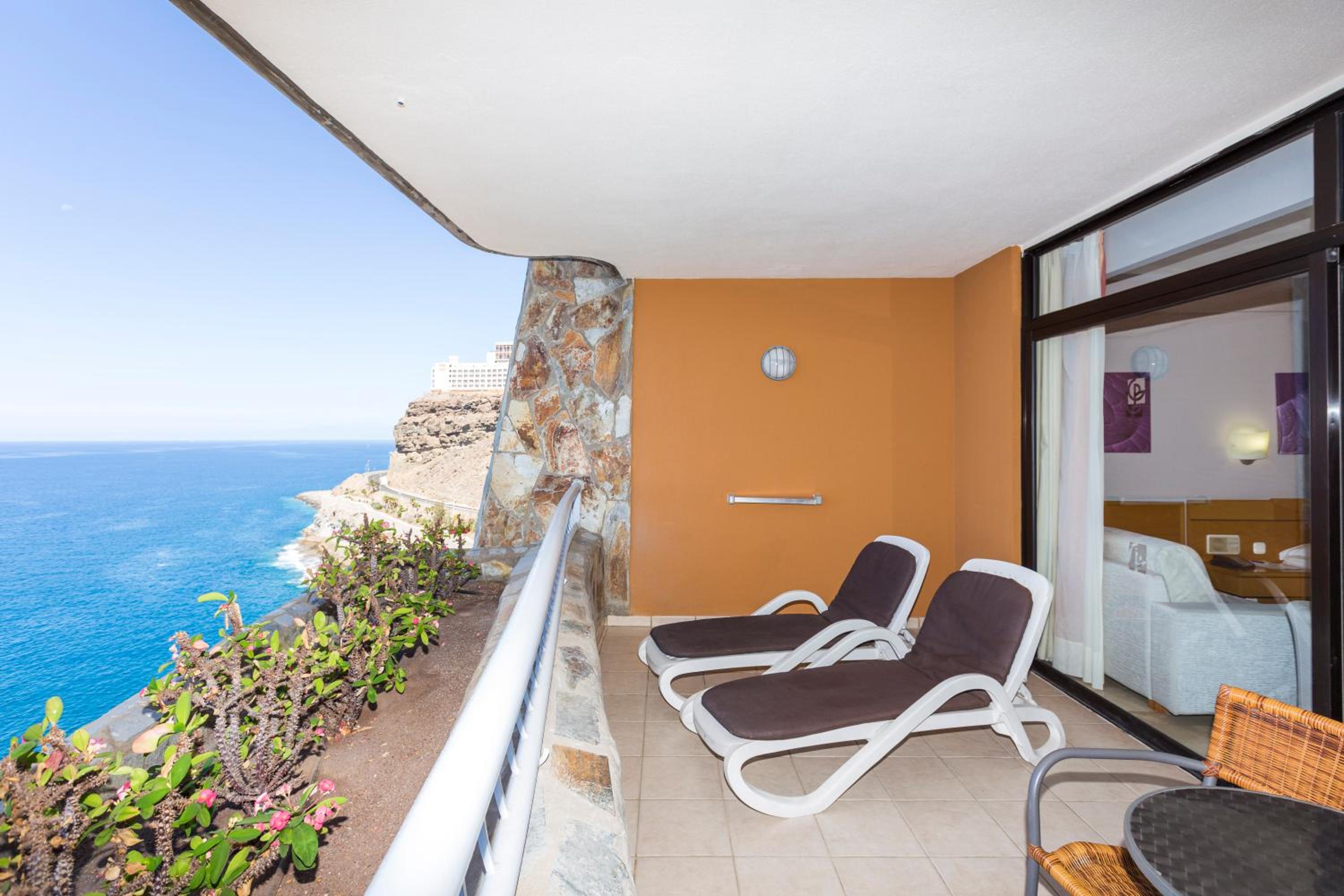 Twin Room with Sea View photo 2