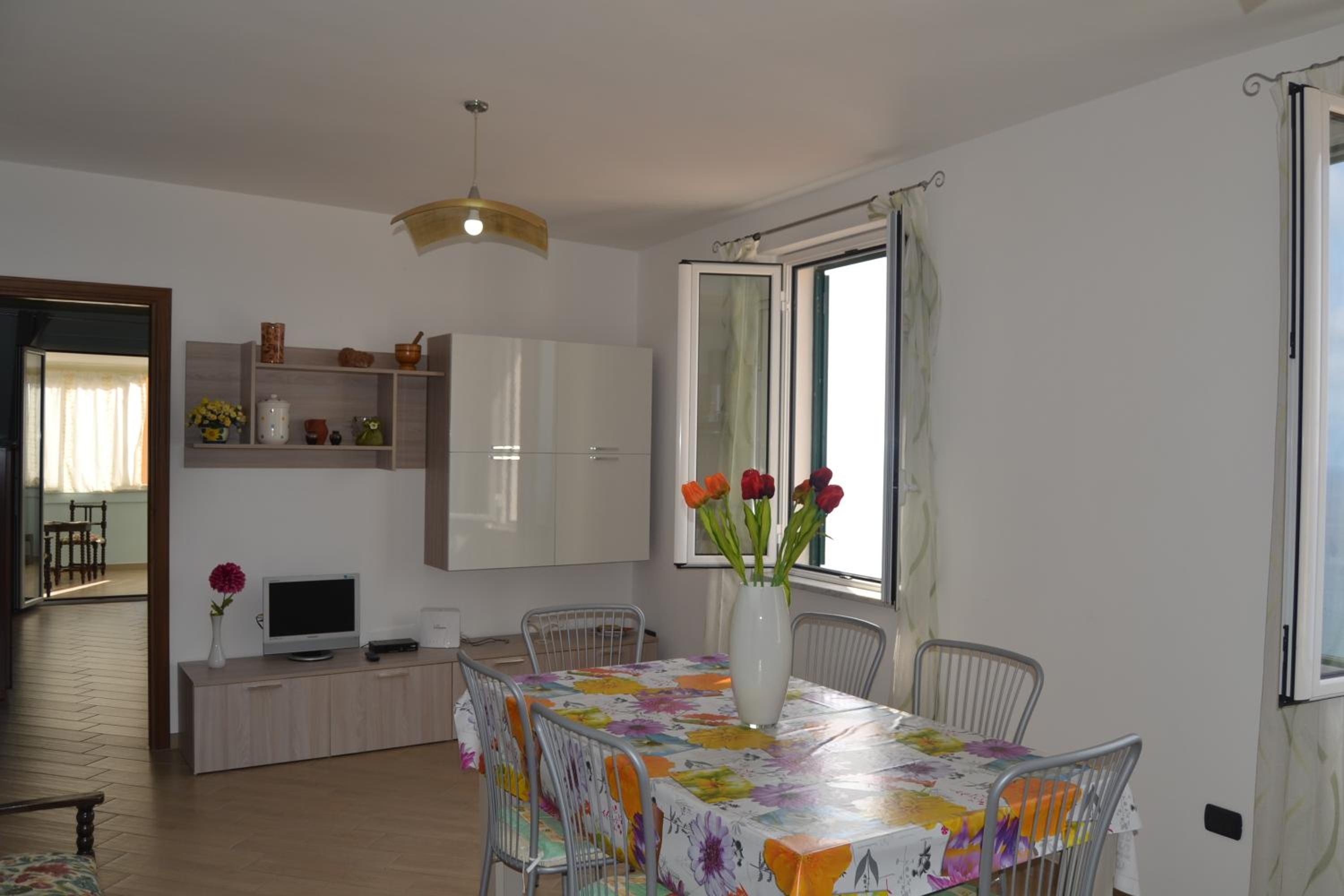 Apartment with Sea View - Photo 14