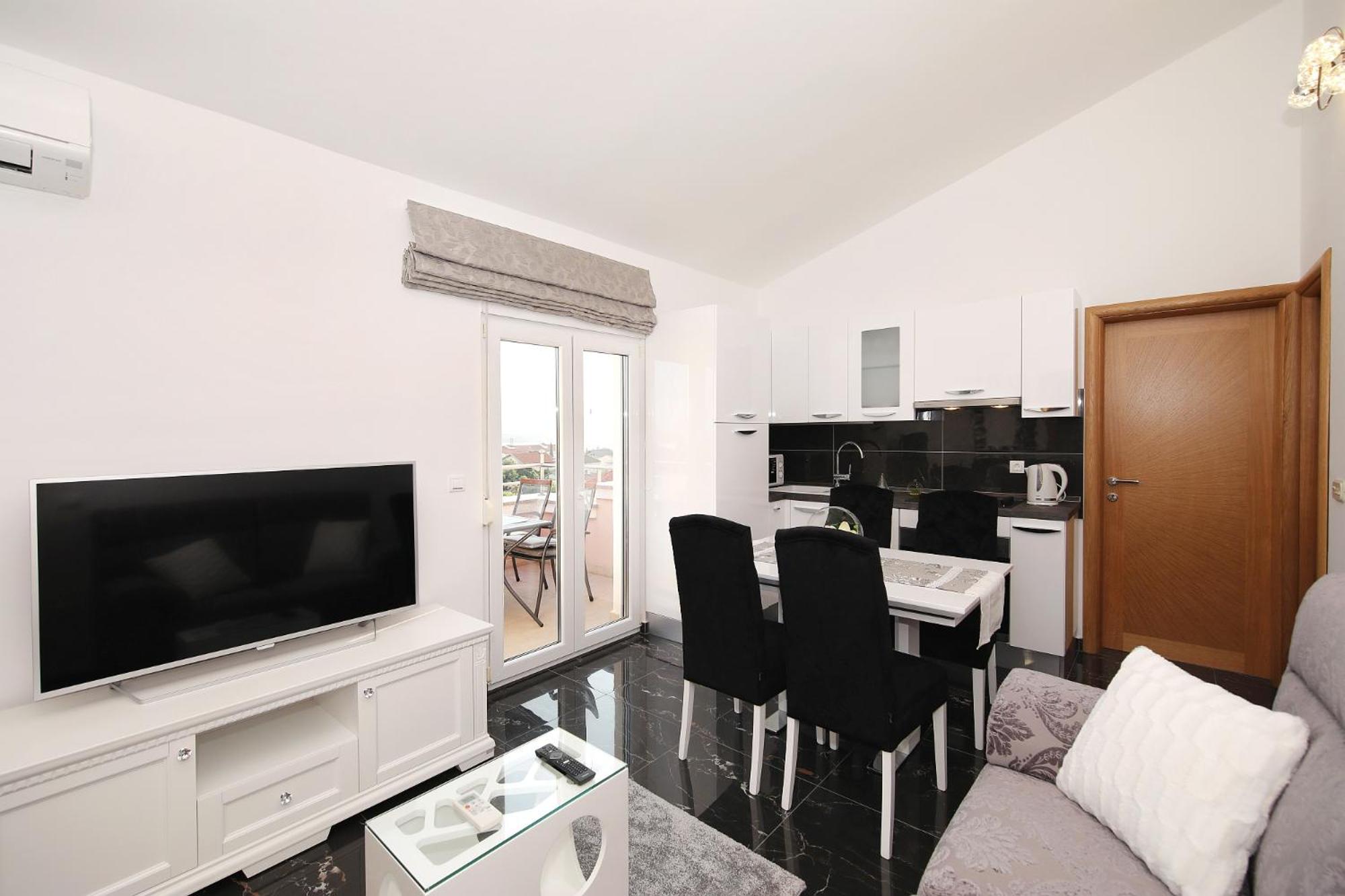Apartment with Sea View