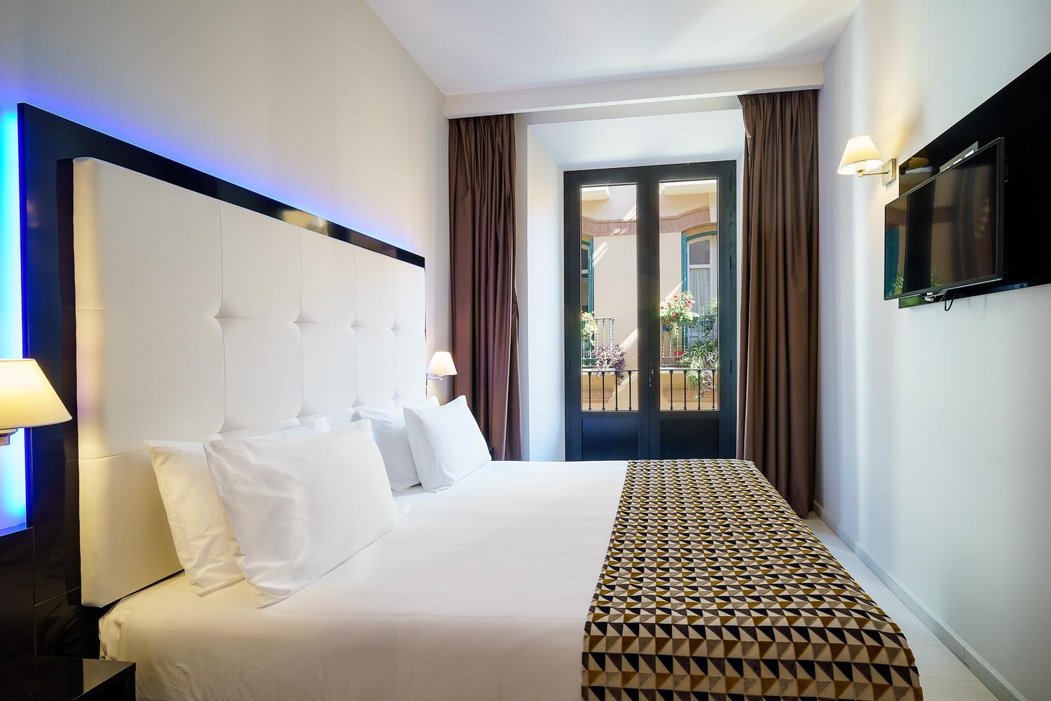 Double Room - Photo 2