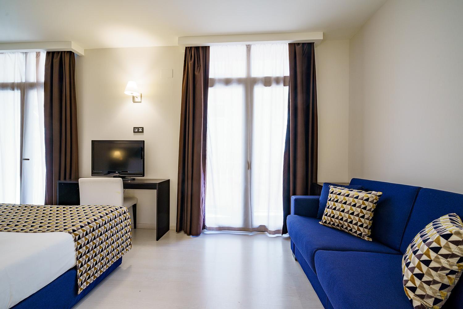 Quadruple Room - Photo 6