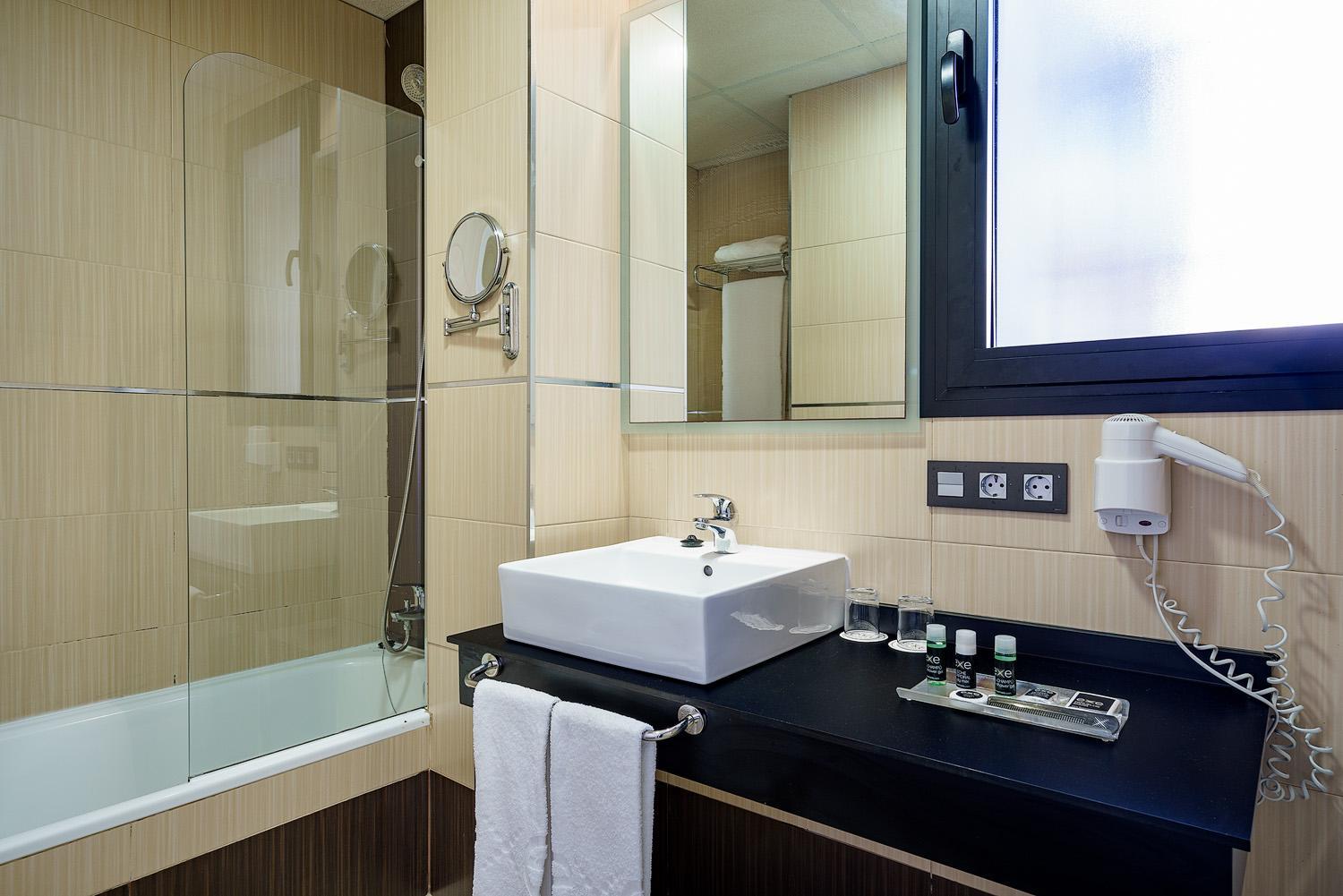Double Room - Photo 3