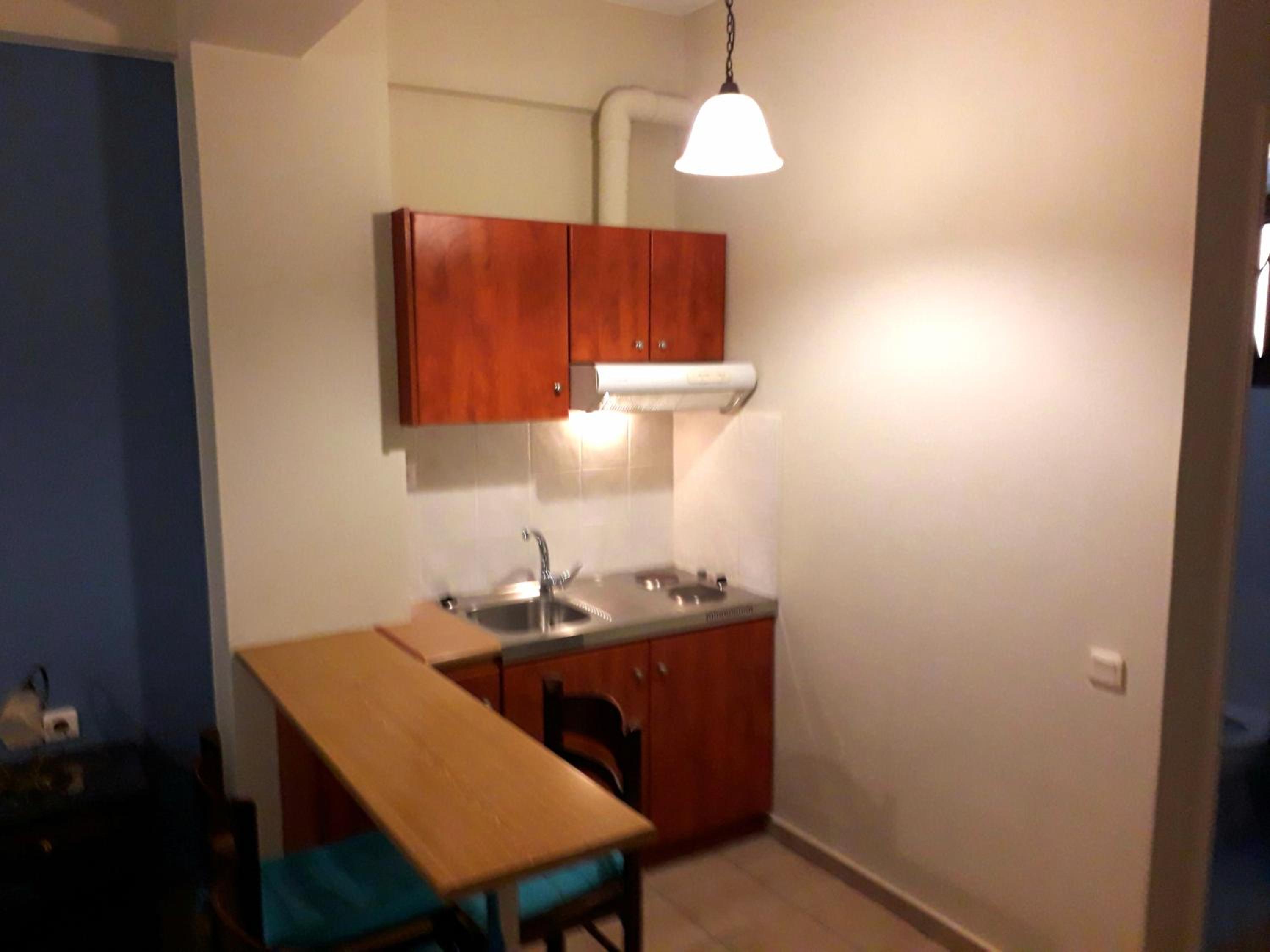 Studio (2 Adults) - Photo 2