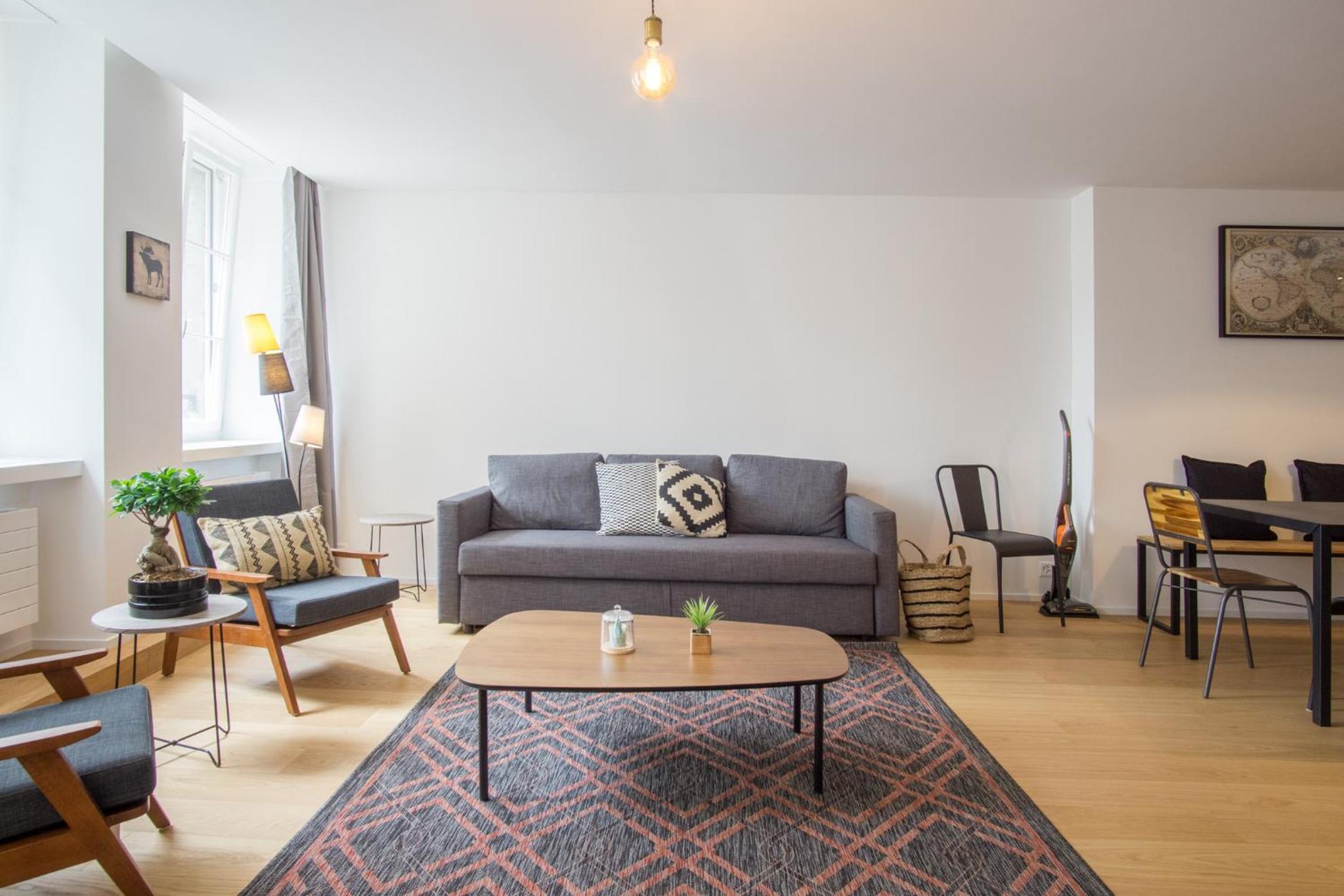 Three-Bedroom Apartment photo 1