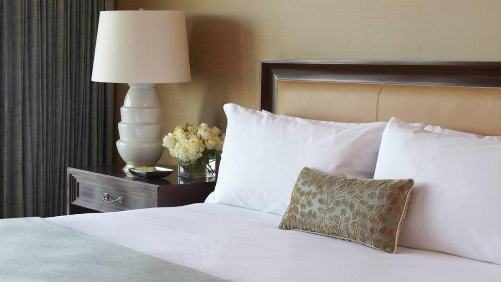 King Room with City View - Photo 2