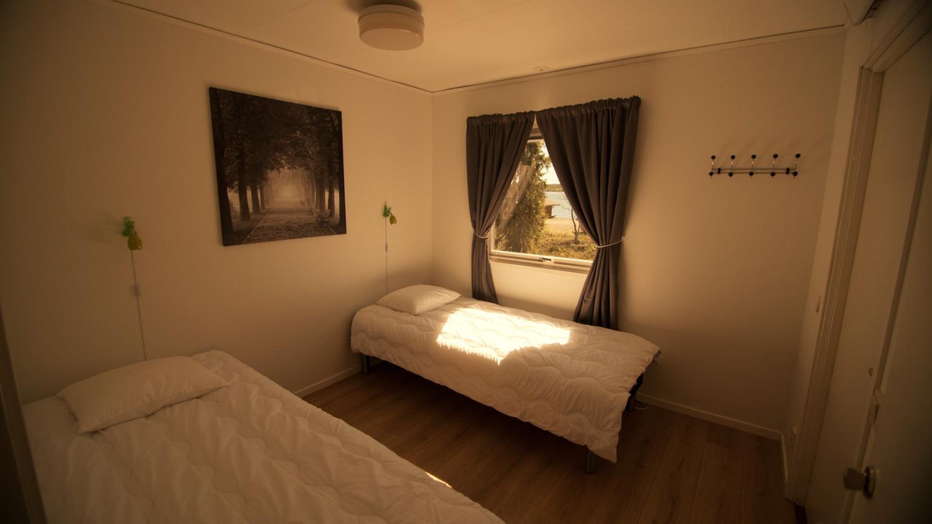Two-Bedroom Cottage photo 3