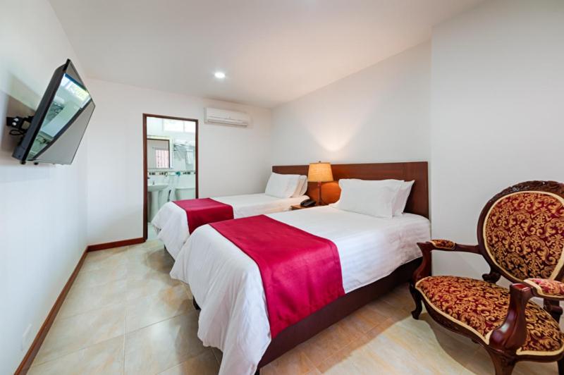 Double or Twin Room photo 2