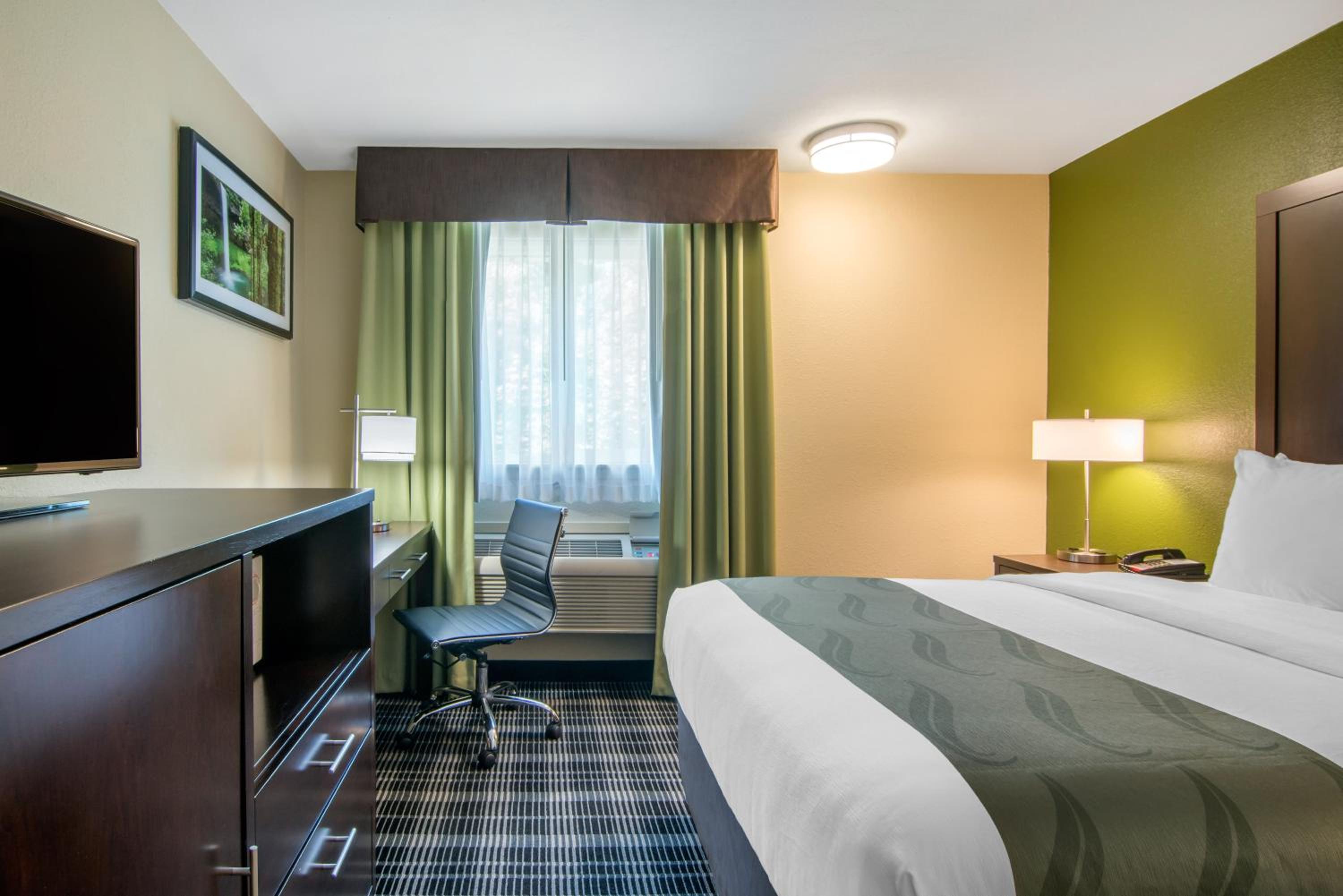 King Room - Disability Access/Non-Smoking - Photo 1