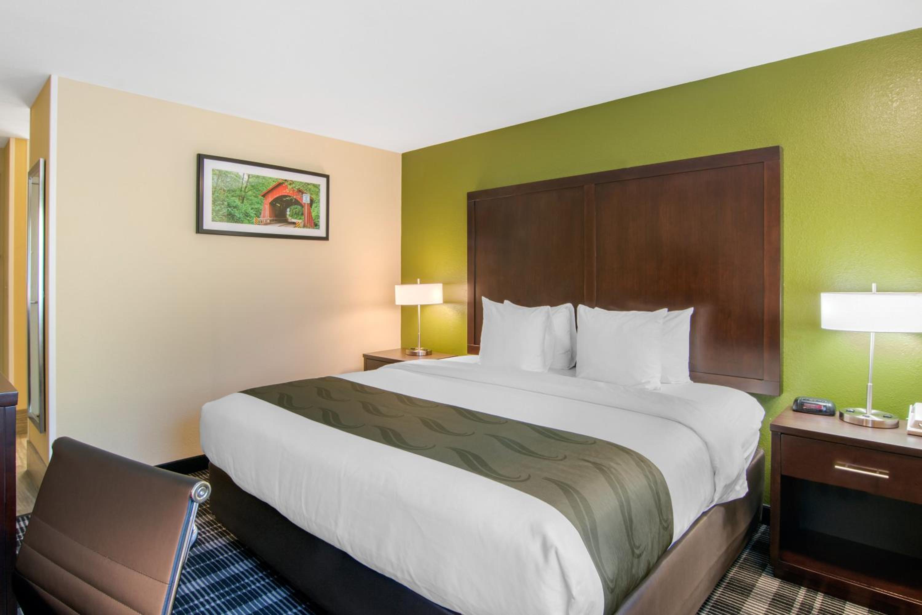 King Room - Disability Access/Non-Smoking - Photo 5