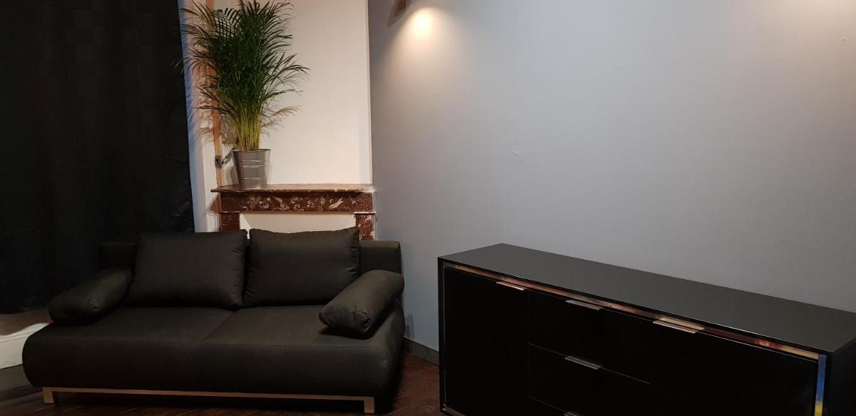 Apartment photo 2