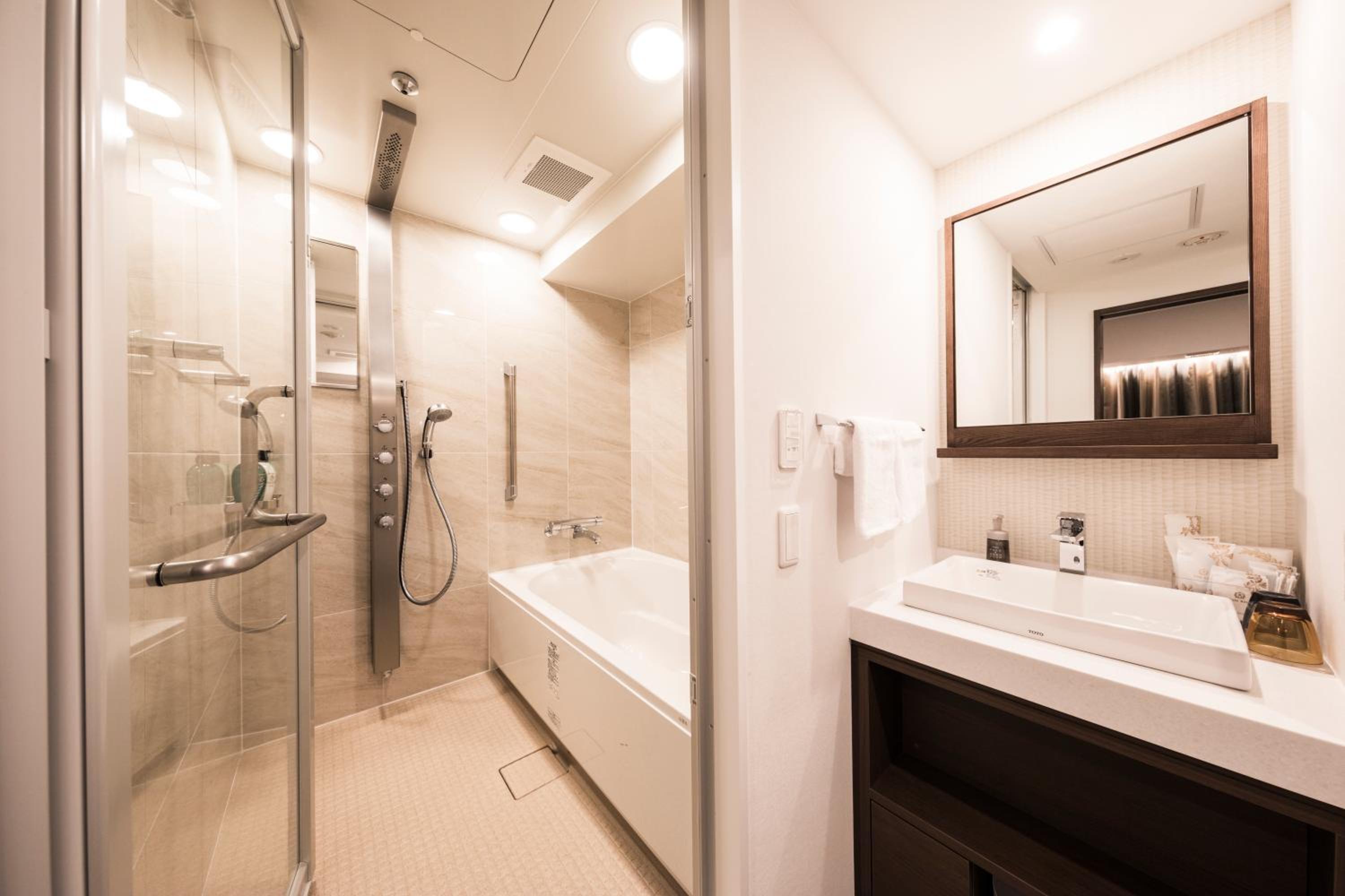 Deluxe Hollywood Twin Room - Non-Smoking photo 2
