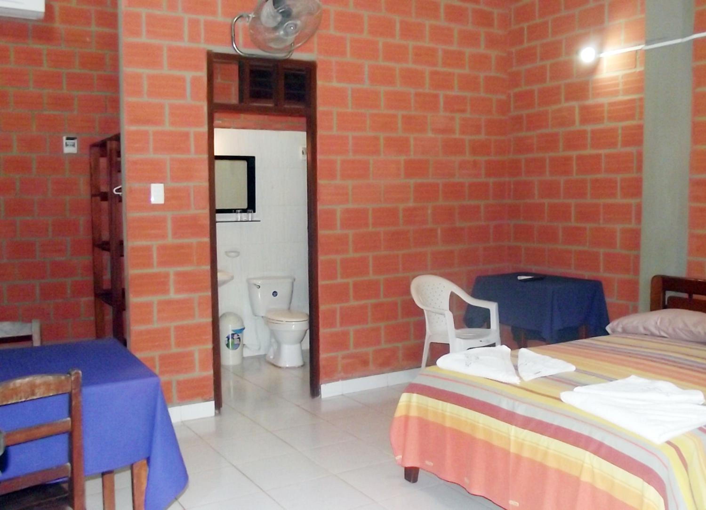 Single Room with Private Bathroom photo 3