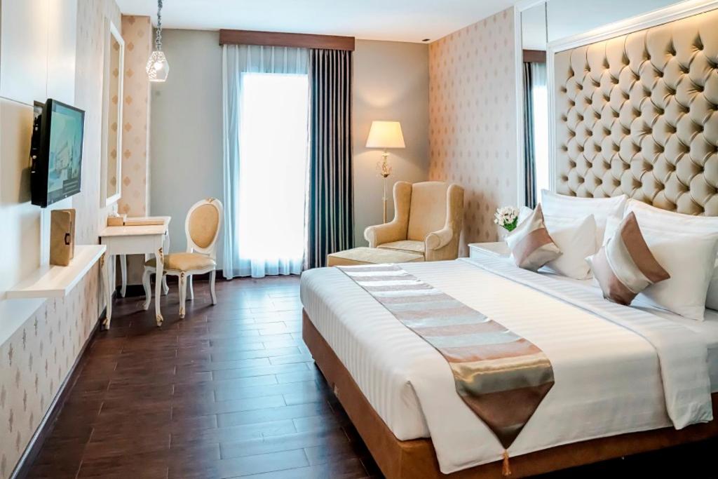 Deluxe Double Room - Photo 1
